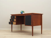 Teak_desk,_Danish_design,_1970s,_production:_Denmark