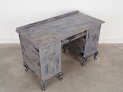Pine_desk,_Danish_design,_1960s,_production:_Denmark