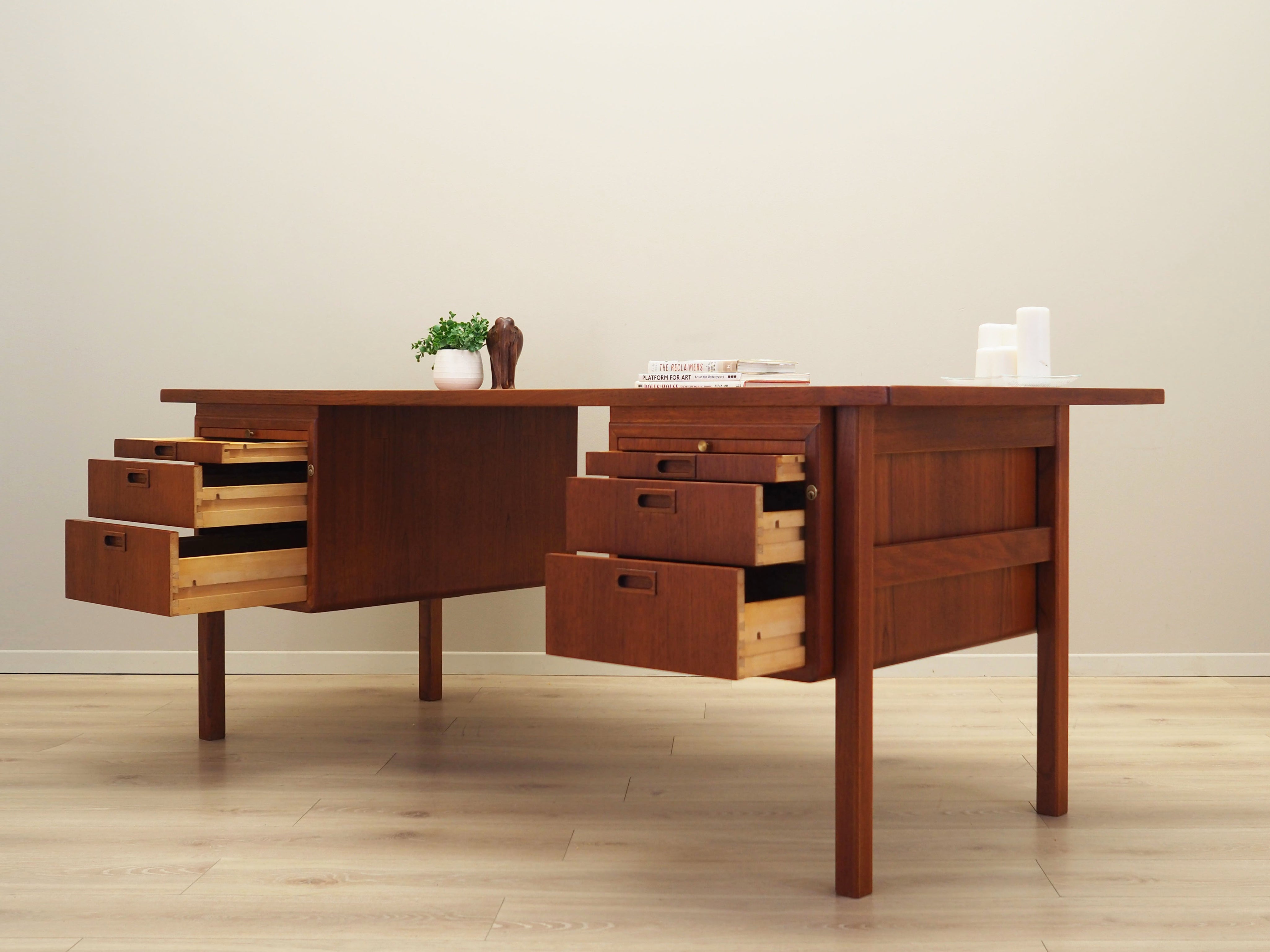 1970s_Swedish_Teak_Executive_Desk_by_Åtvidaberg,_Six_Drawers_and_Two_Pull-Out_Writing_Surfaces