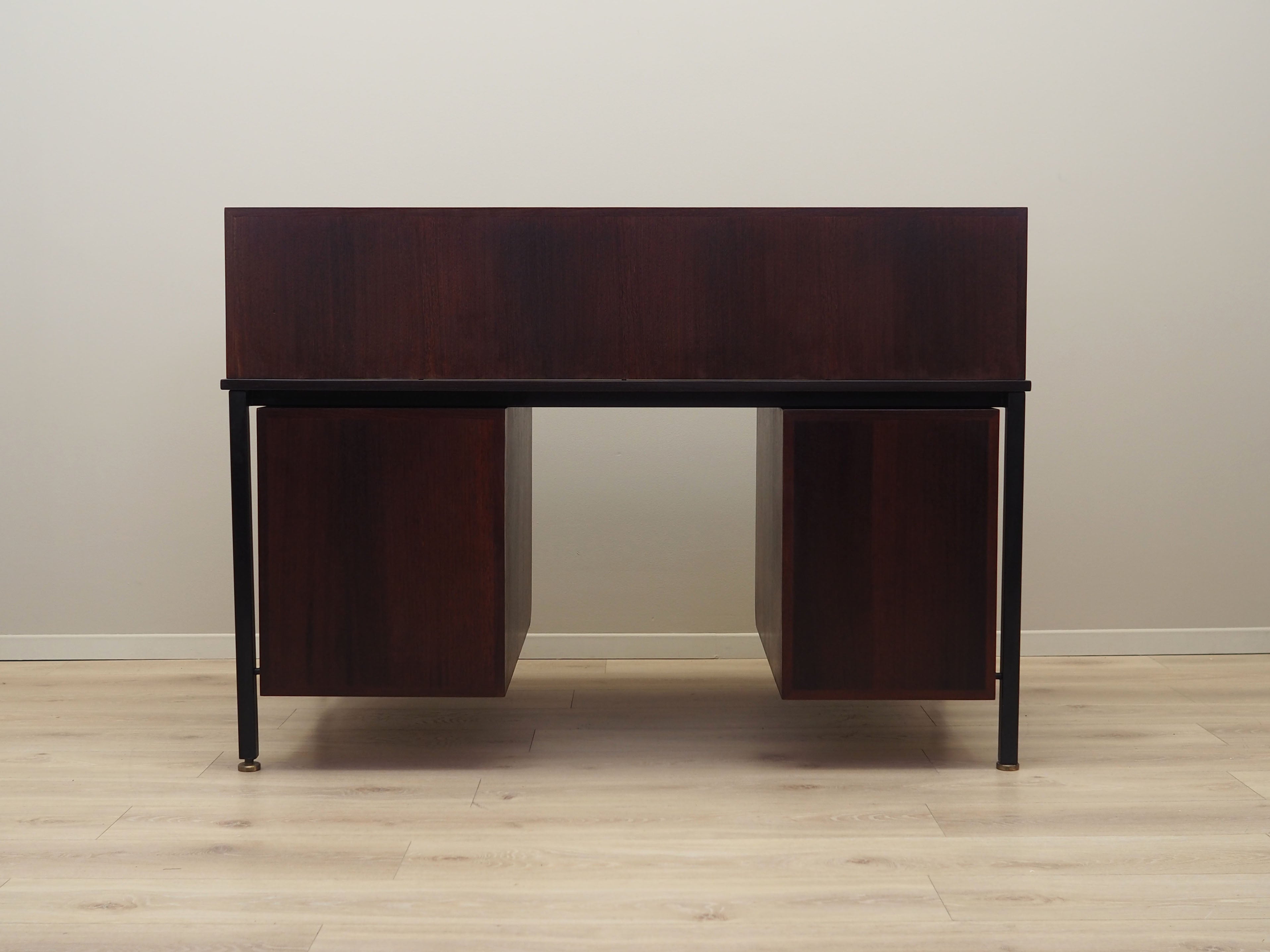 Oak_desk,_Danish_design,_1970s,_production:_Denmark