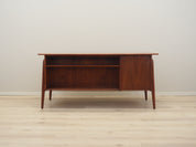Teak_desk,_Danish_design,_1960s,_designer:_Svend_Age_Madsen