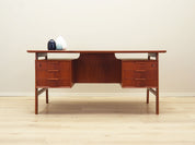 Teak_desk,_Danish_design,_1970s,_manufacture:_Omann_Jun