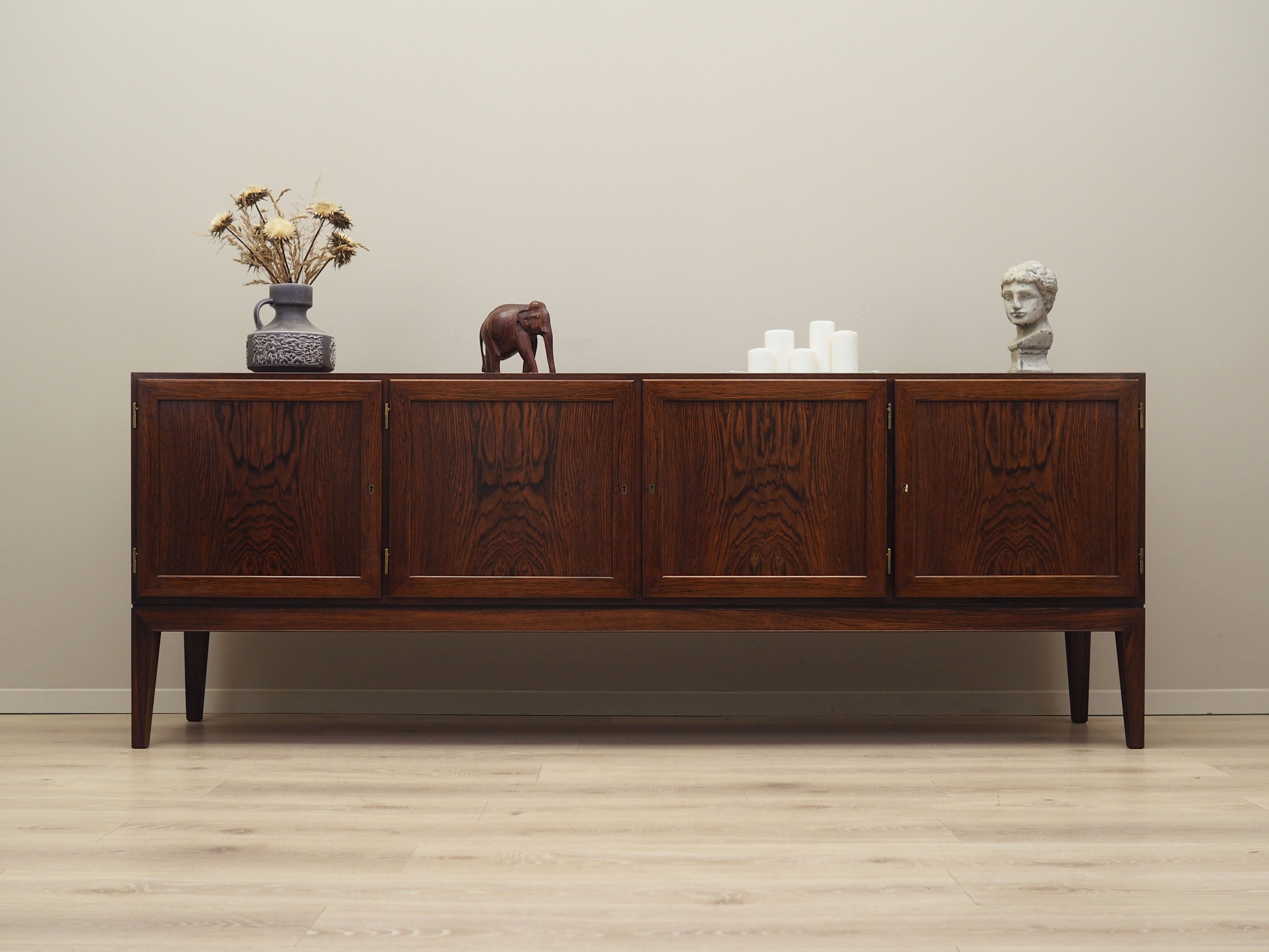 Rosewood_sideboard,_Danish_design,_1960s,_designer:_Severin_Hansen,_production:_Haslev_Møbelsnedkeri
