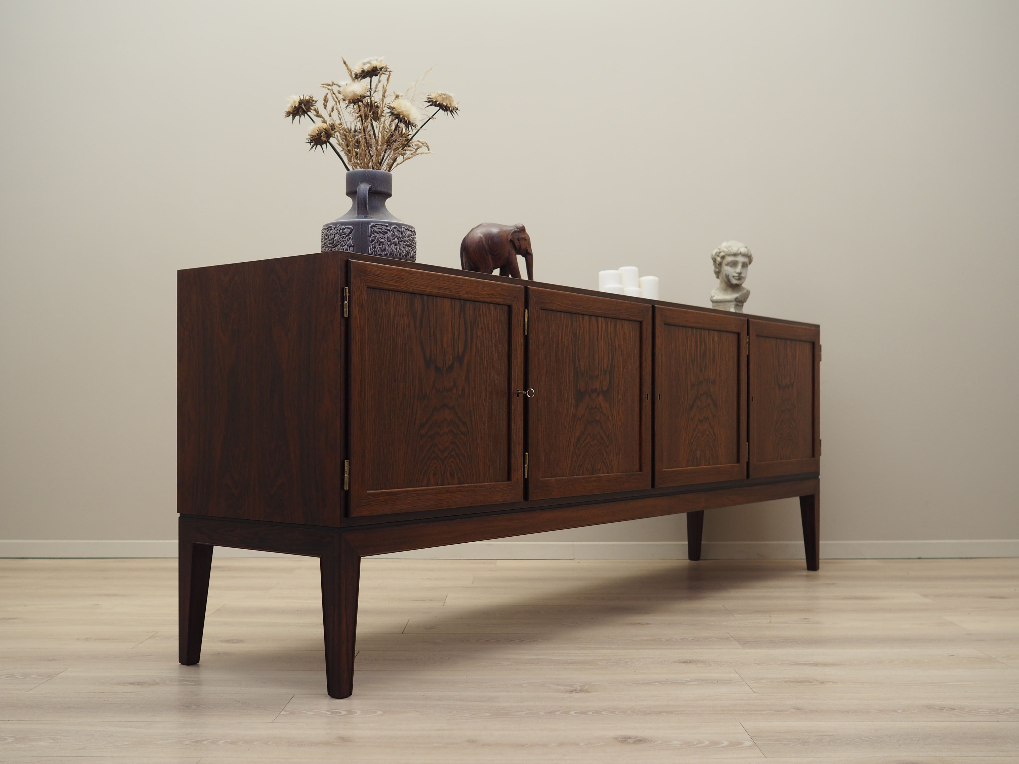 Rosewood_sideboard,_Danish_design,_1960s,_designer:_Severin_Hansen,_production:_Haslev_Møbelsnedkeri