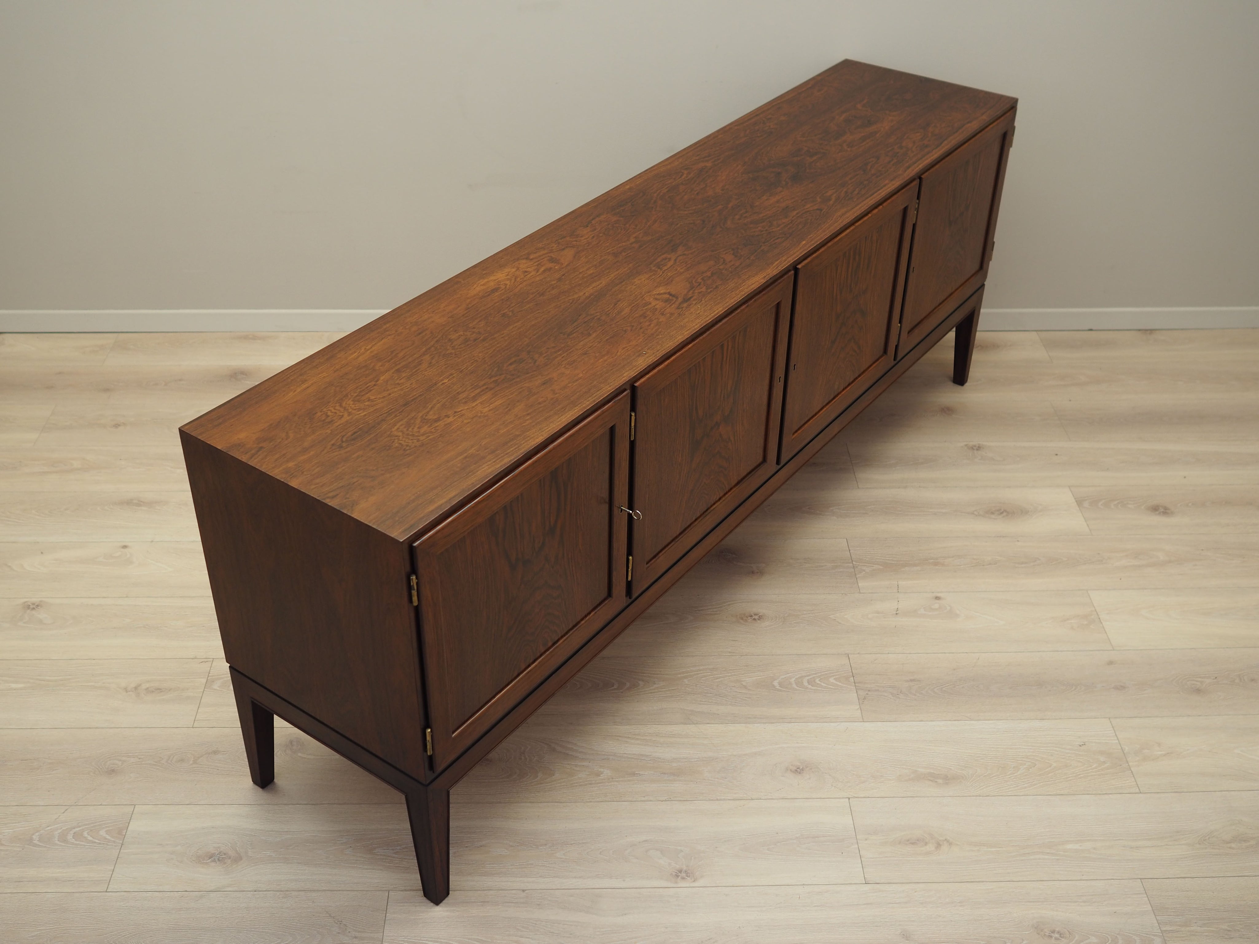 Rosewood_sideboard,_Danish_design,_1960s,_designer:_Severin_Hansen,_production:_Haslev_Møbelsnedkeri