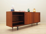 Teak_sideboard,_Danish_design,_1970s,_production:_Denmark