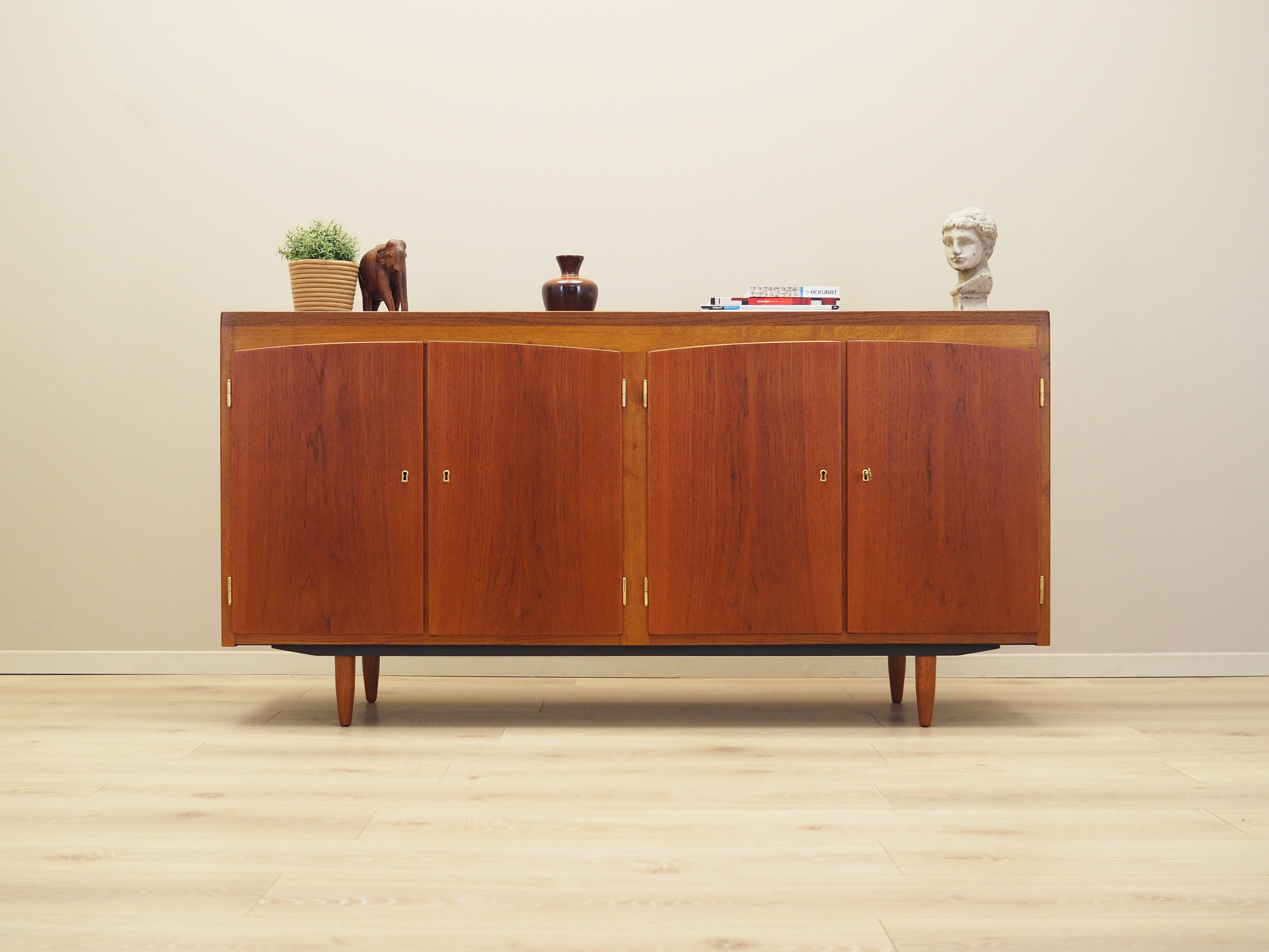 Teak_sideboard,_Danish_design,_1960s,_production:_Denmark