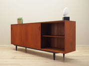Teak_sideboard,_Danish_design,_1970s,_production:_Denmark