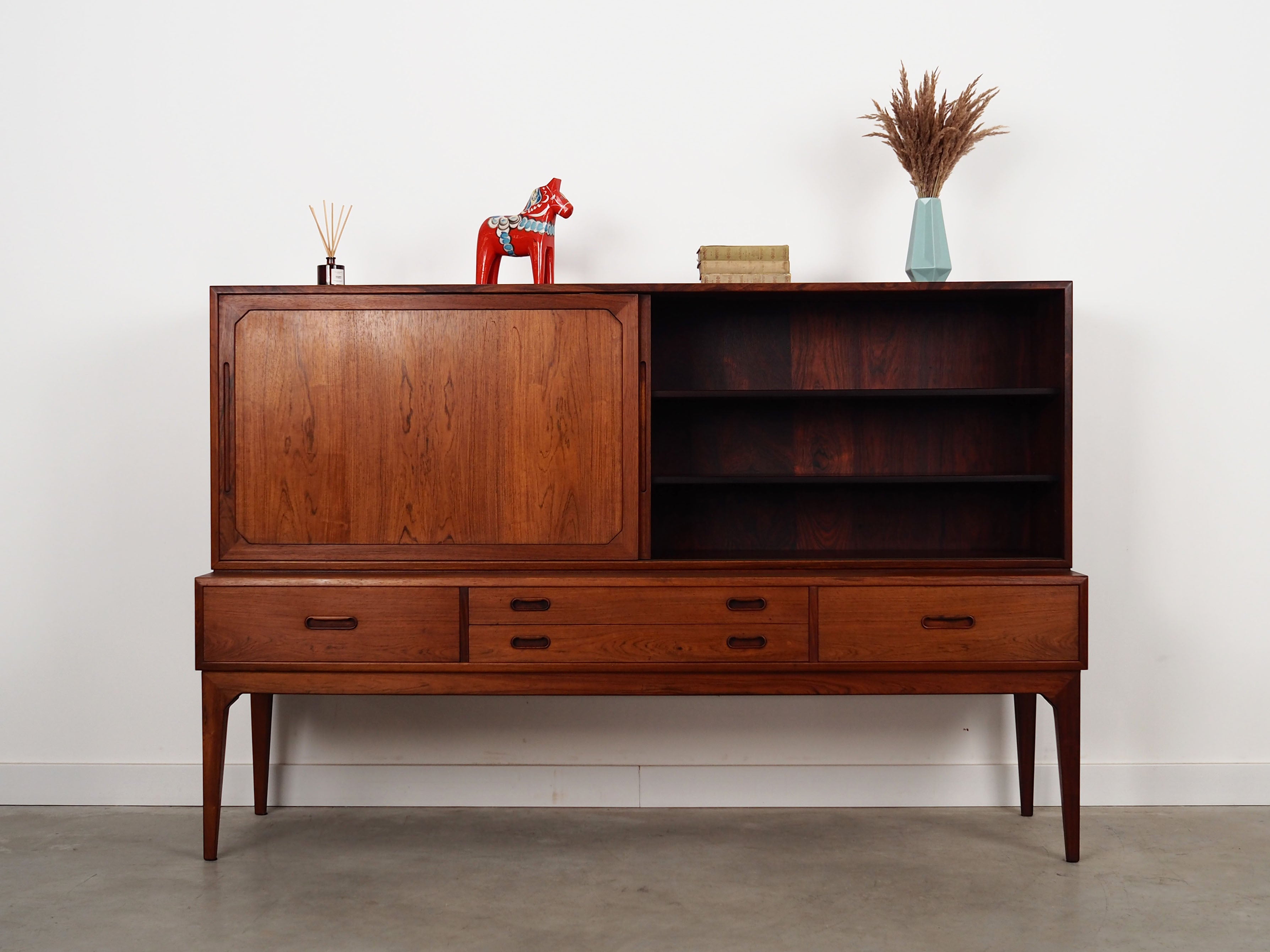 Rosewood_highboard,_Danish_design,_1960s,_designer:_Severin_Hansen