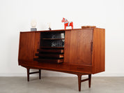 Teak_highboard,_Danish_design,_1970s,_manufactured_by_Børge_Dam