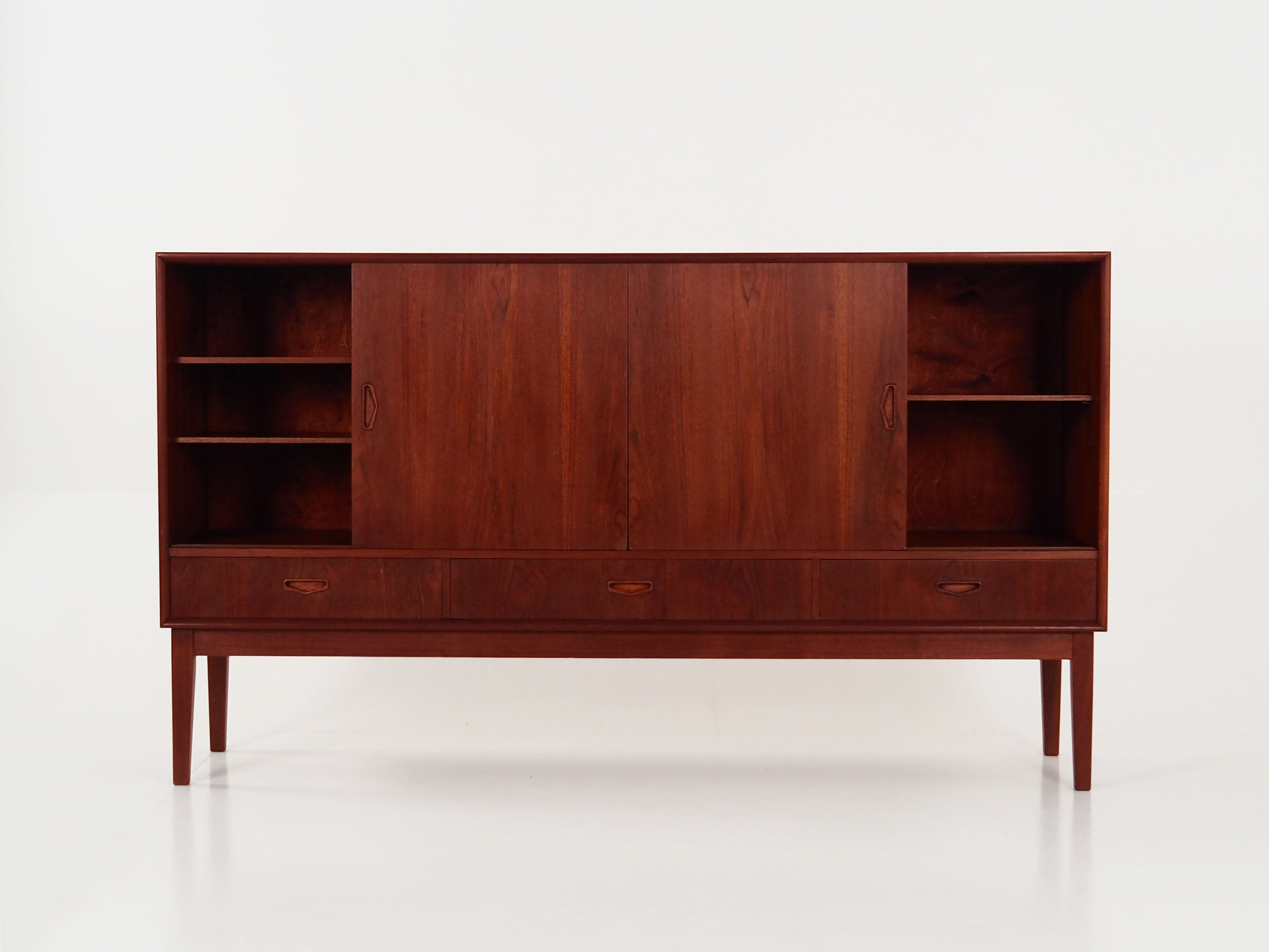 Teak_highboard,_Danish_design,_1970s,_production:_Denmark