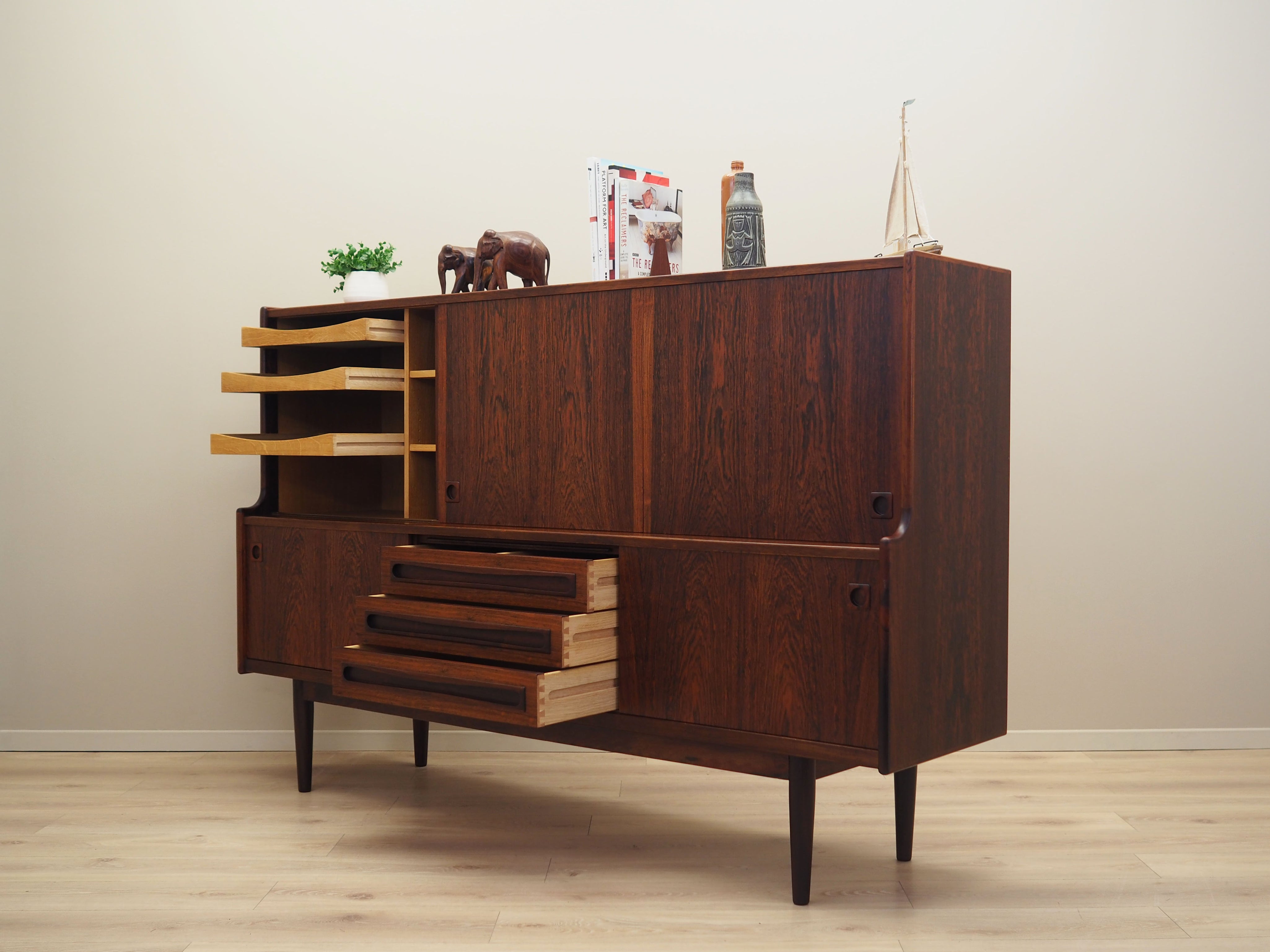 Rosewood_highboard,_Danish_design,_1960s,_designer:_Johannes_Andersen,_manufacture:_Skaaning_Furniture