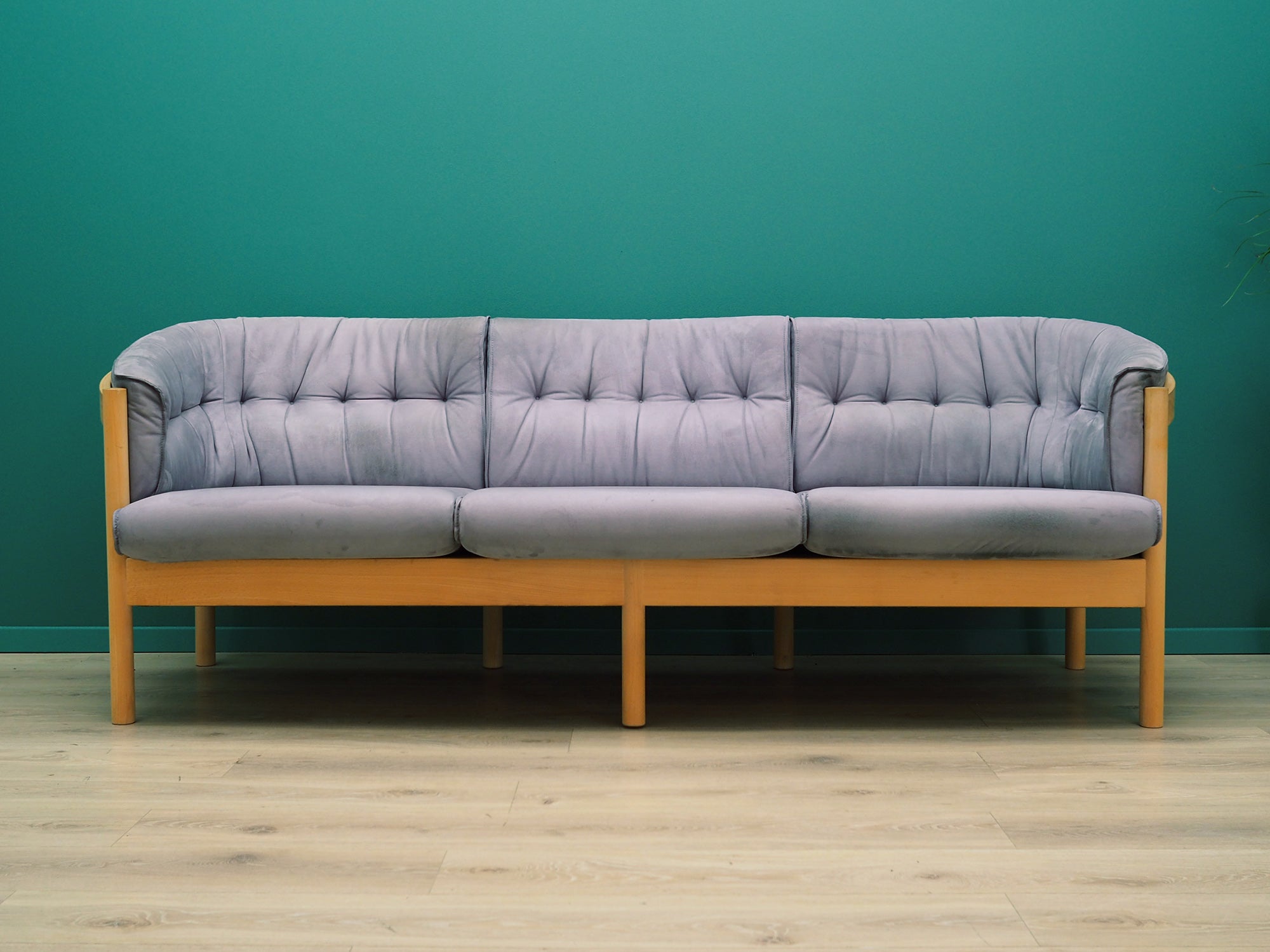 Lilac_velour_sofa,_Danish_design,_1970s,_production:_Denmark