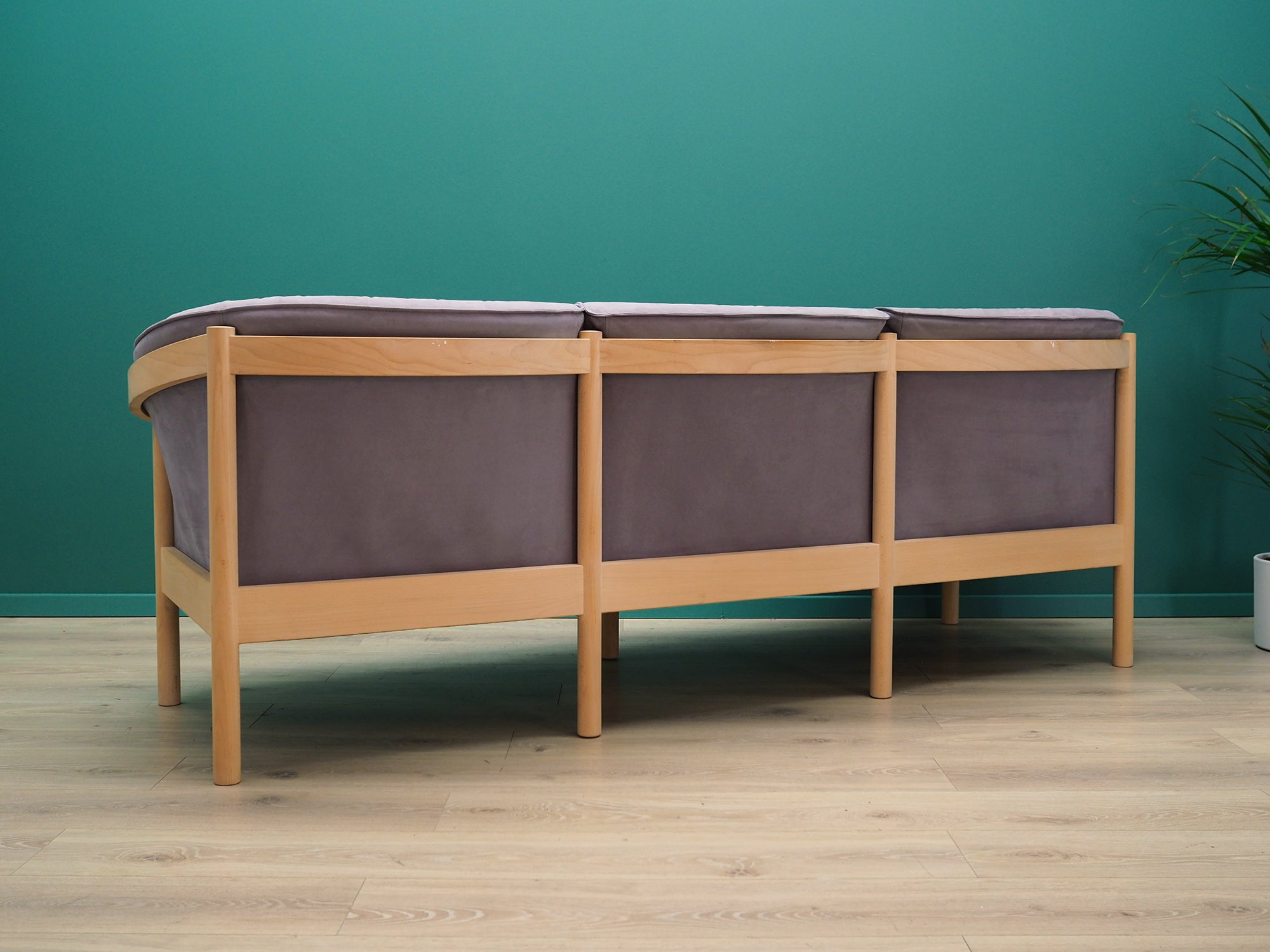 Lilac_velour_sofa,_Danish_design,_1970s,_production:_Denmark