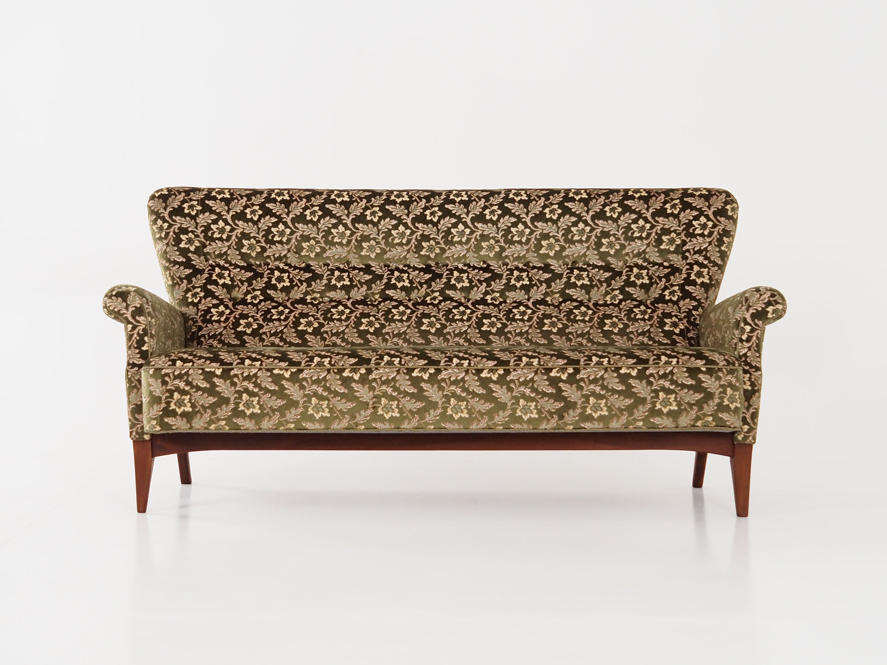 Beech_sofa,_Danish_design,_1960s,_manufacturer:_Fritz_Hansen
