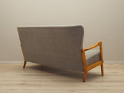 Beech_sofa,_Danish_design,_1960s,_designer:_Soren_Hansen,_manufacturer:_Fritz_Hansen