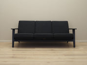 Oak_sofa,_Danish_design,_1960s,_designer:_Hans._J._Wegner,_production:_Getama