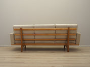 Oak_sofa,_Danish_design,_1960s,_designer:_Hans_J._Wegner