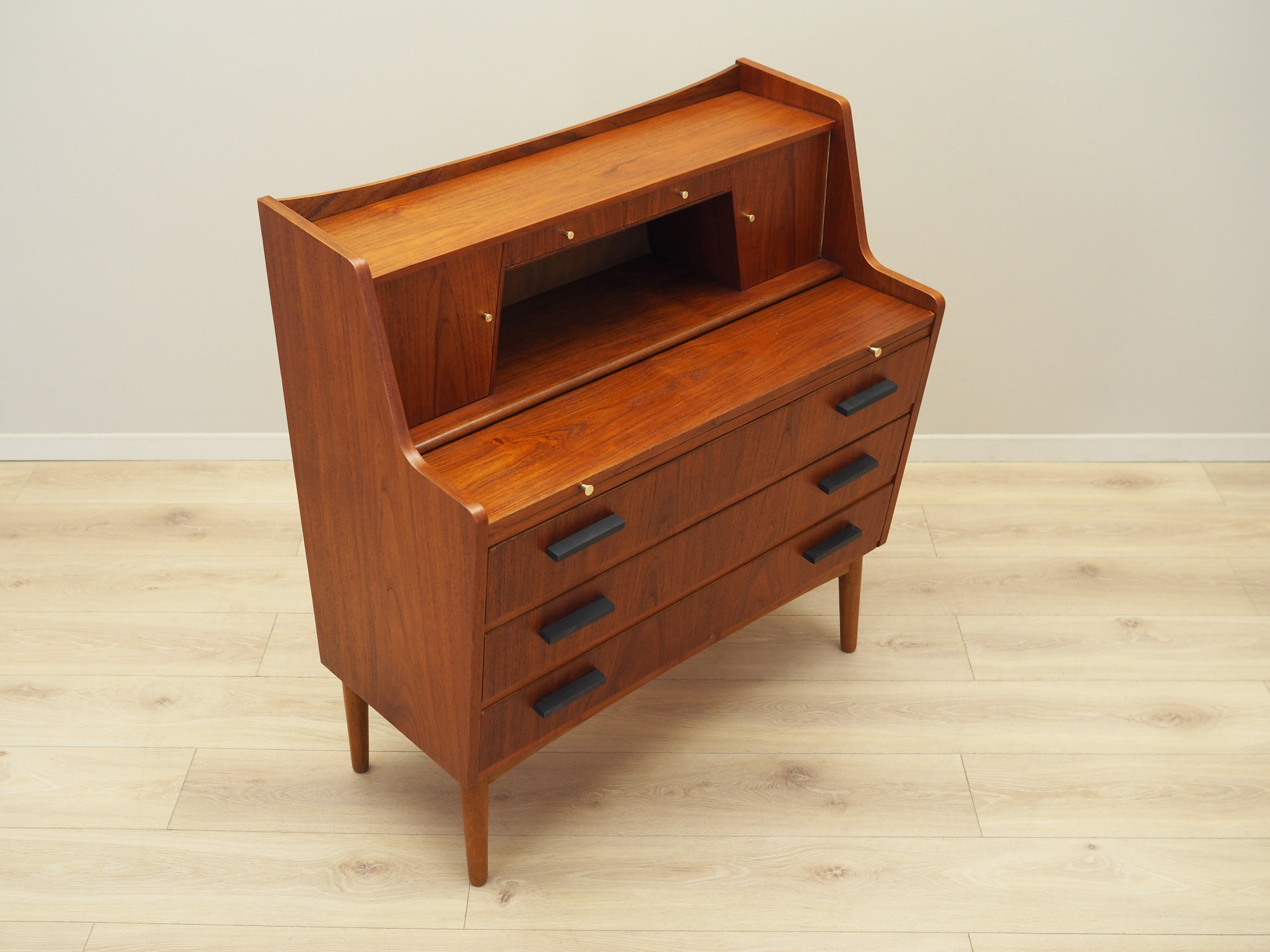 Teak_secretary,_Danish_design,_1970s,_production:_Denmark