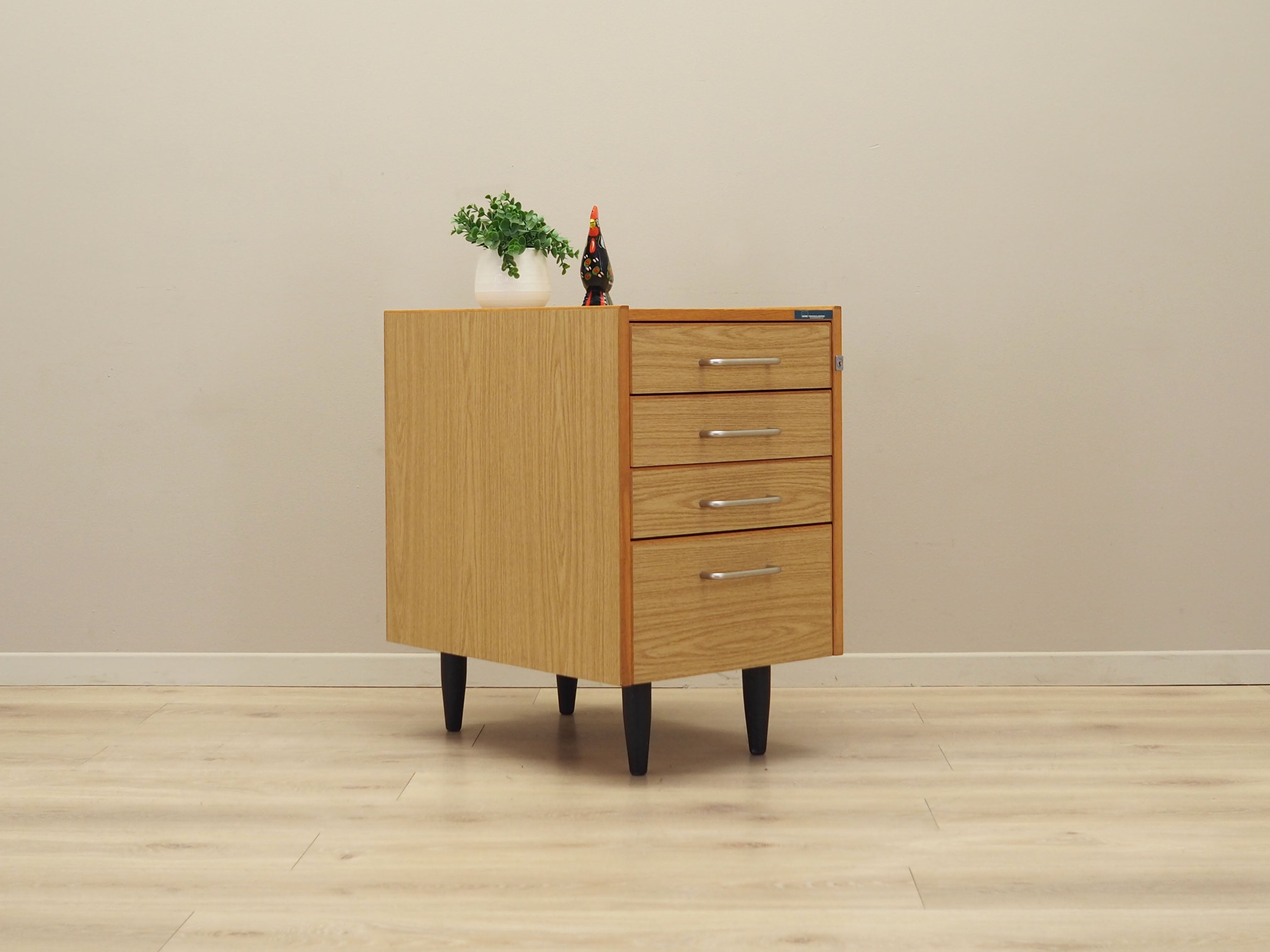 Chest_of_drawers,_Danish_design,_1970s,_manufacturer:_Sorø_Terminalborde_Ole_Bjerregaard_Pedersen_ApS