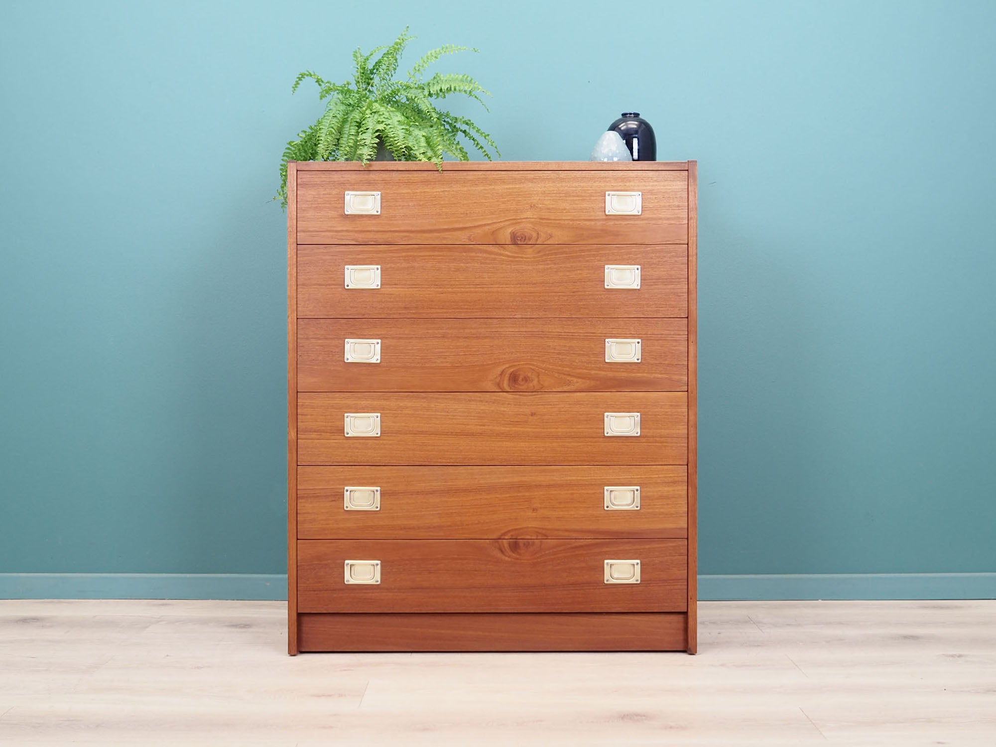 Cherry_chest_of_drawers,_Danish_design,_1970s,_production:_Denmark