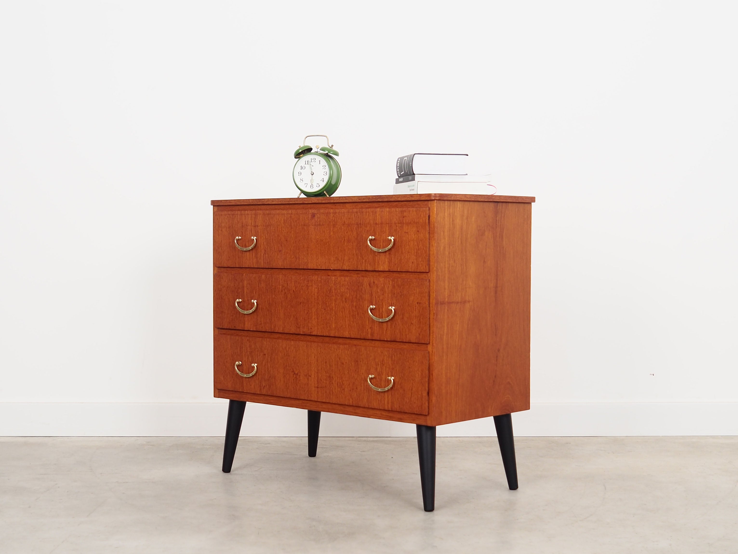 Teak_chest_of_drawers,_Swedish_design,_1970s,_production:_Sweden