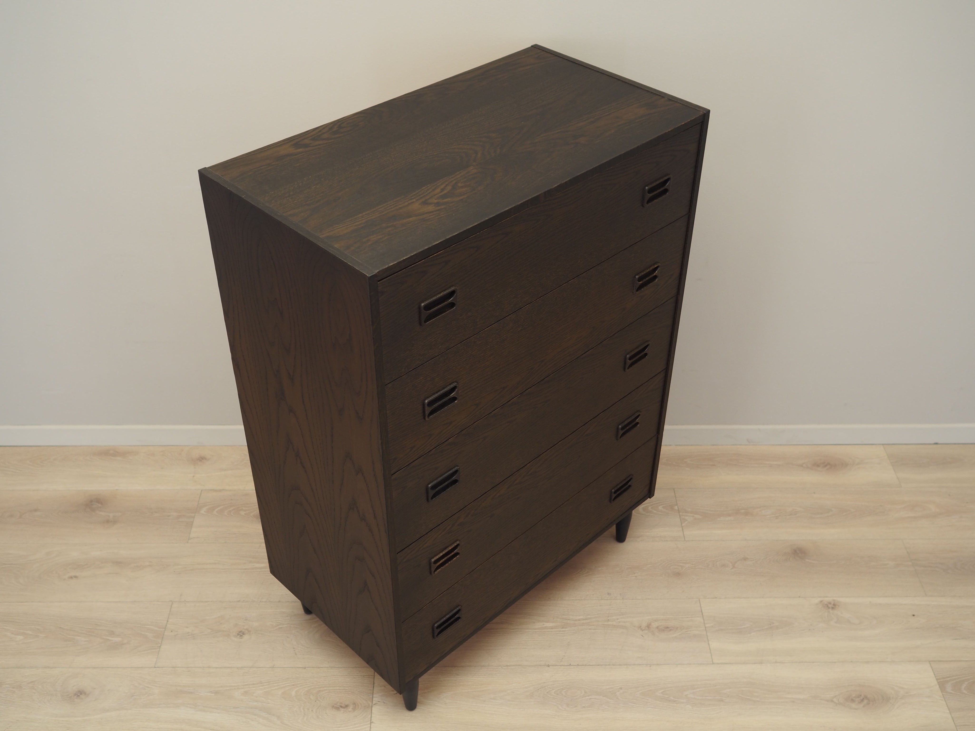 Oak_chest_of_drawers,_Danish_design,_1970s,_production:_Denmark