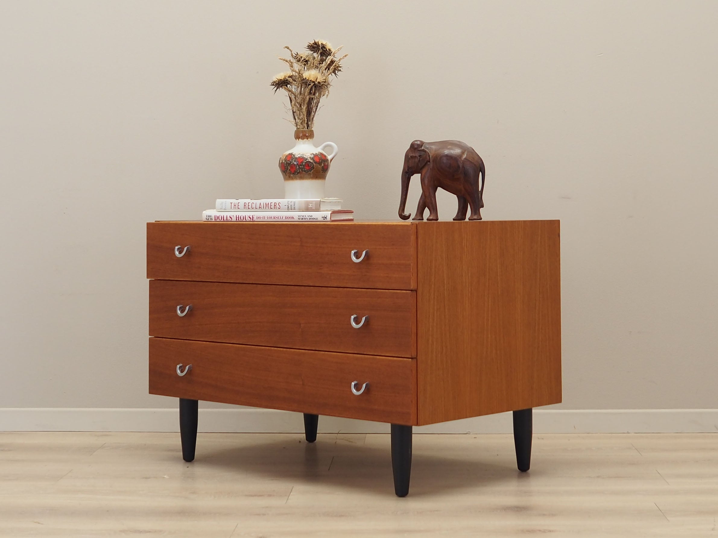 Teak_chest_of_drawers,_Scandinavian_design,_1970s,_manufacture:_ÆJM_Møbler