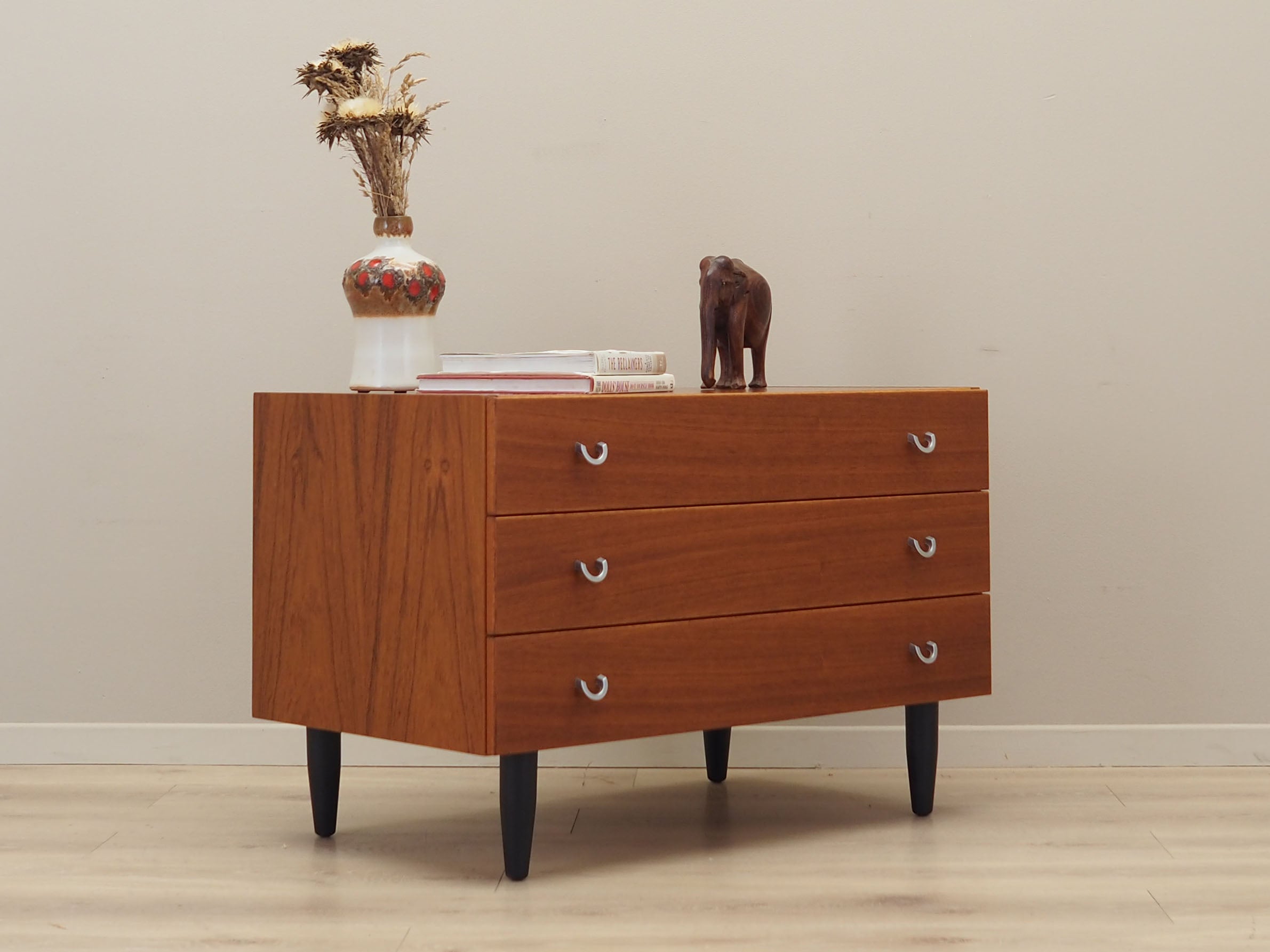 Teak_chest_of_drawers,_Scandinavian_design,_1970s,_manufacture:_ÆJM_Møbler