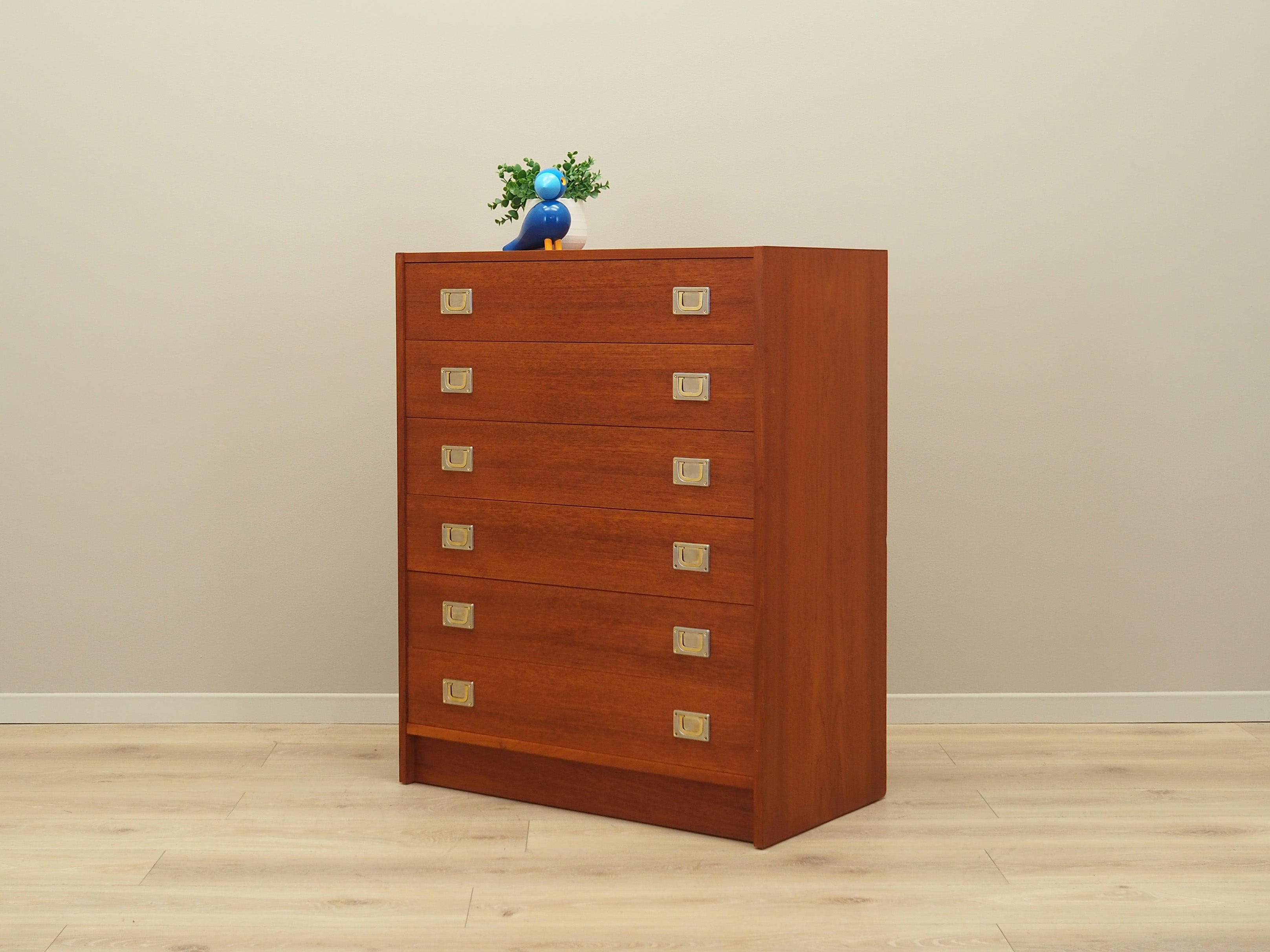Teak_chest_of_drawers,_Danish_design,_1960s,_production:_Denmark