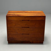 Nightstand_in_Sap_Walnut_by_George_Nakashima,_1957,_USA