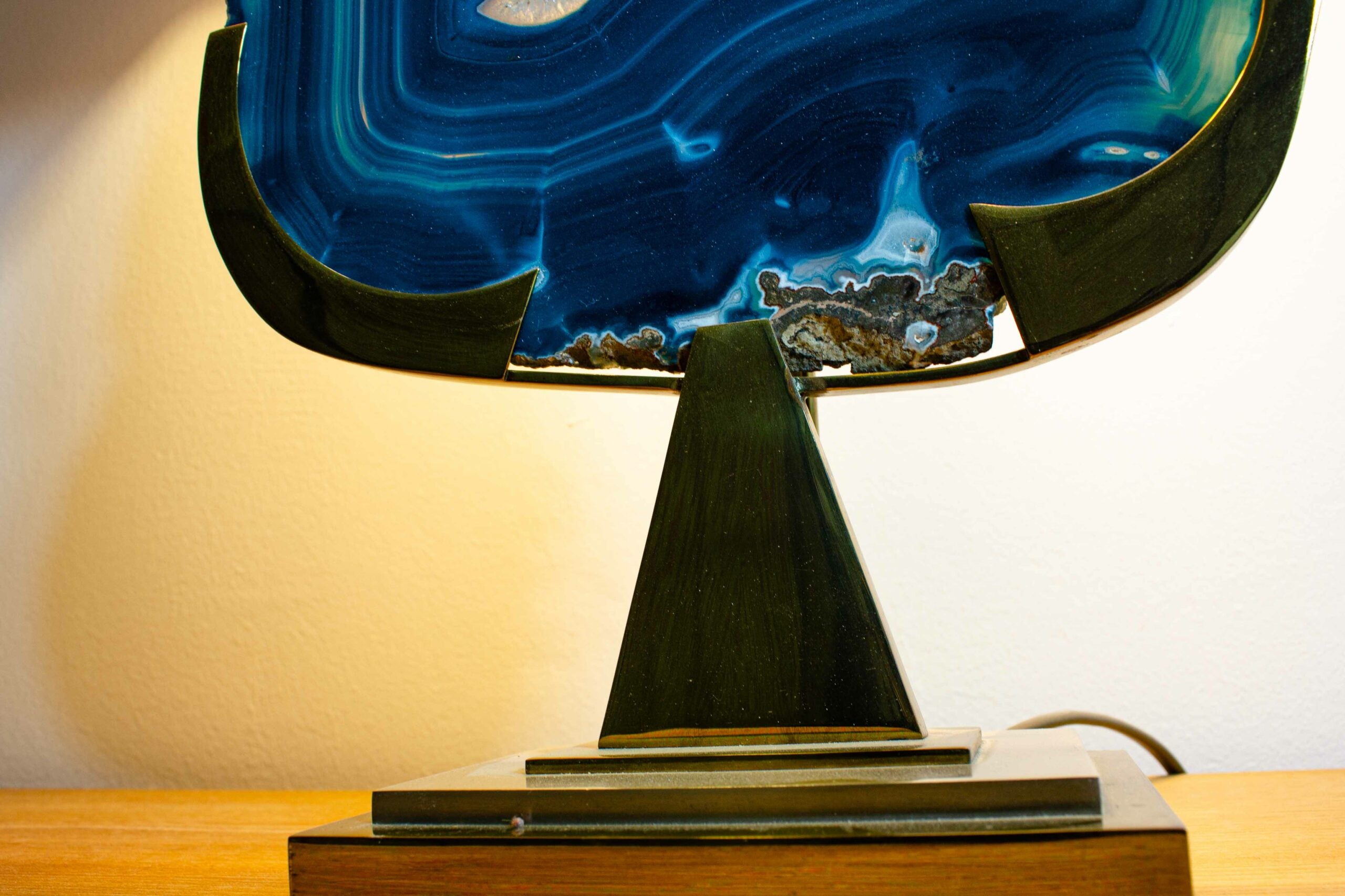 Fine_brass_&_blue_agate_stone_lamp,_1970s
