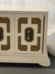 Mastercraft_Mid-Century_Modern_Sideboard_Double_Chest,_1970s_USA