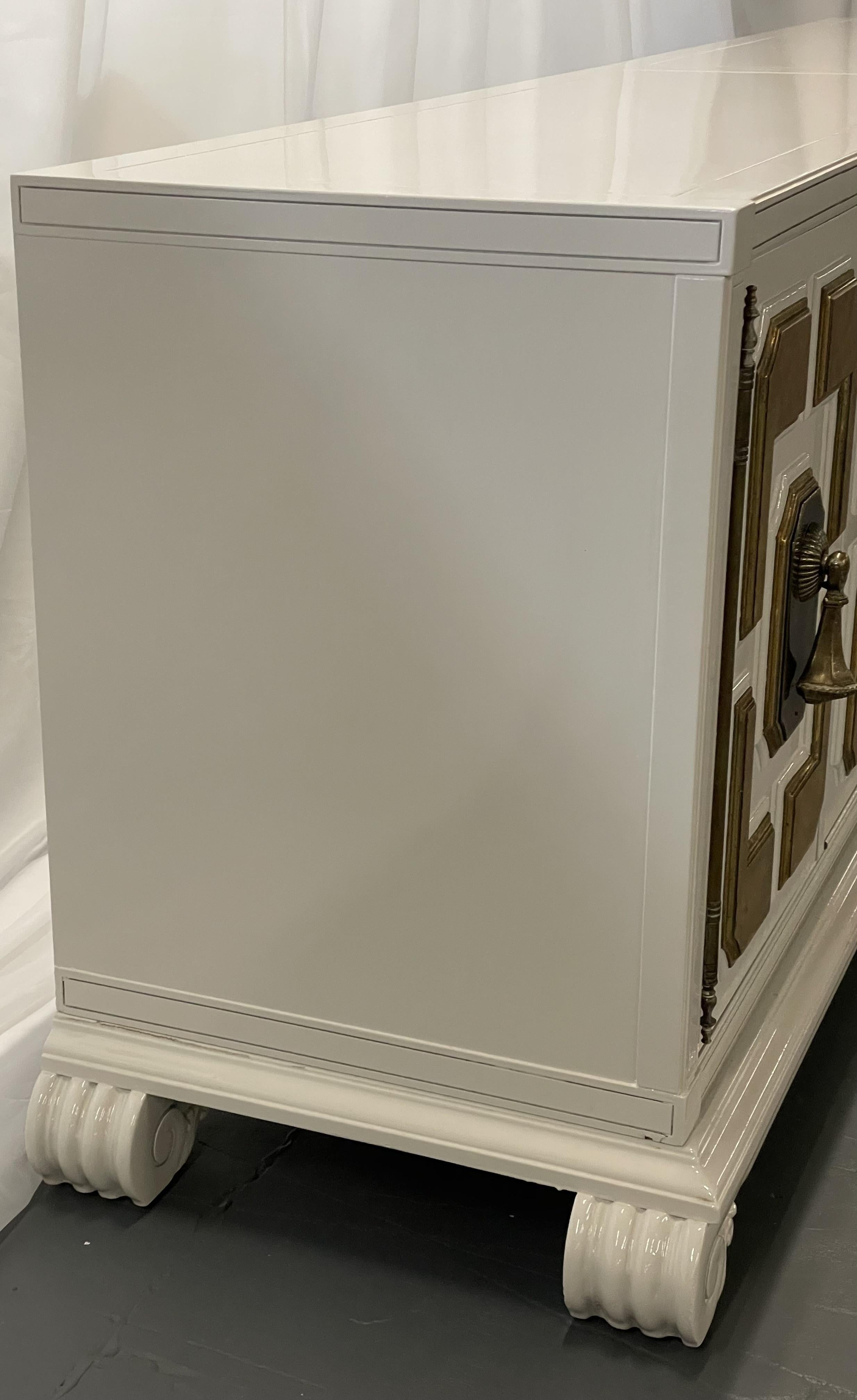 Mastercraft_Mid-Century_Modern_Sideboard_Double_Chest,_1970s_USA