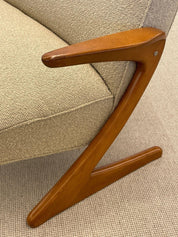 Mid-Century_Modern_“Z”_Sofa_by_Bengt_Ruda,_Bouclé_1960s_Sweden