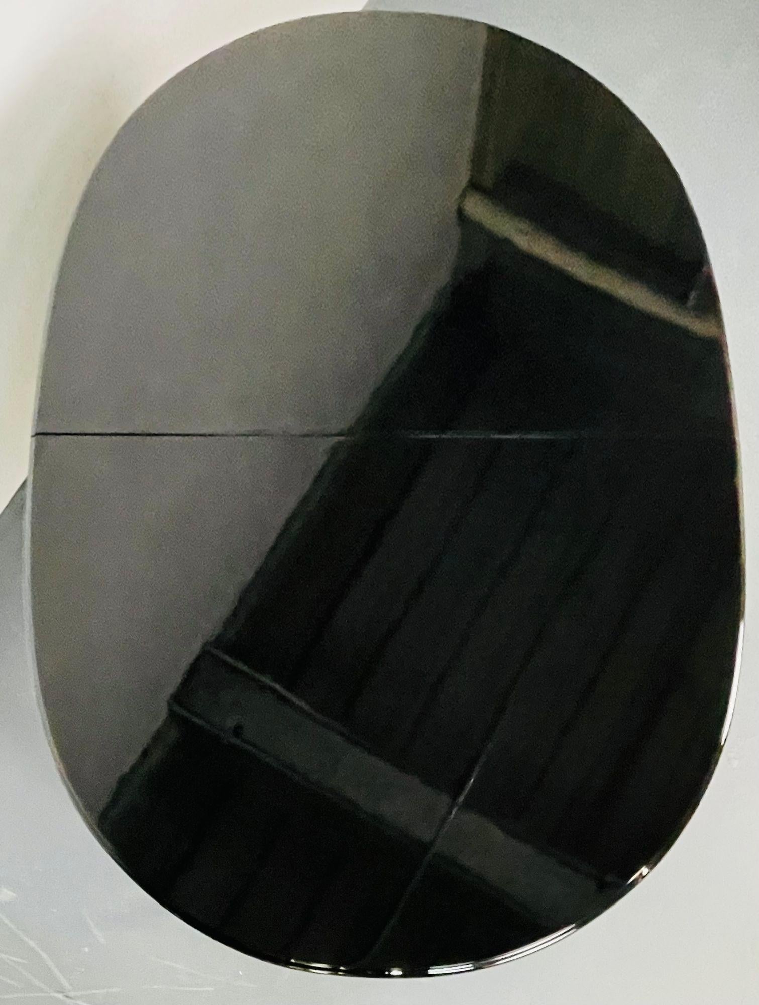 Dining_Table,_American_of_Martinsville,_Faux_Bamboo_Wood,_USA