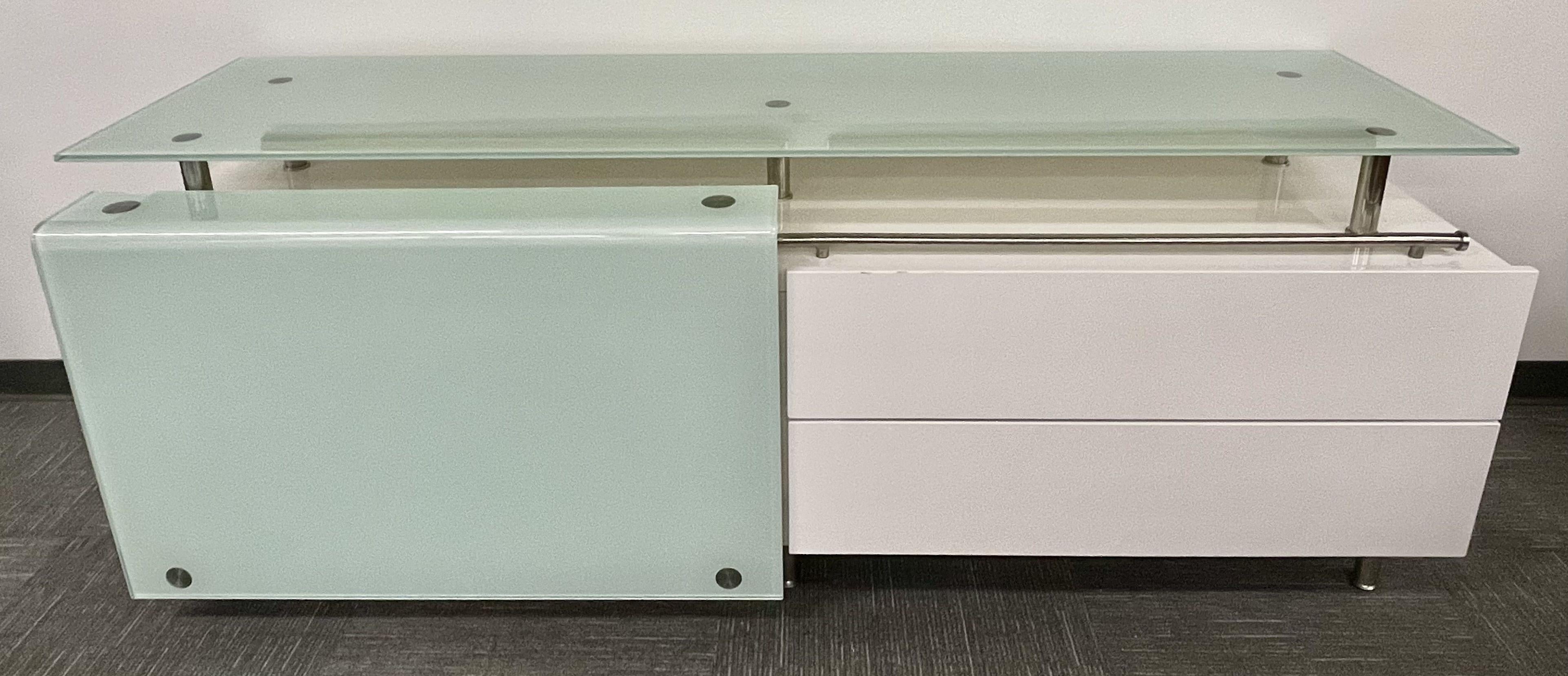 Mid-Century_Modern_Console_Dresser_White_Lacquer_&_Glass_1960s_USA
