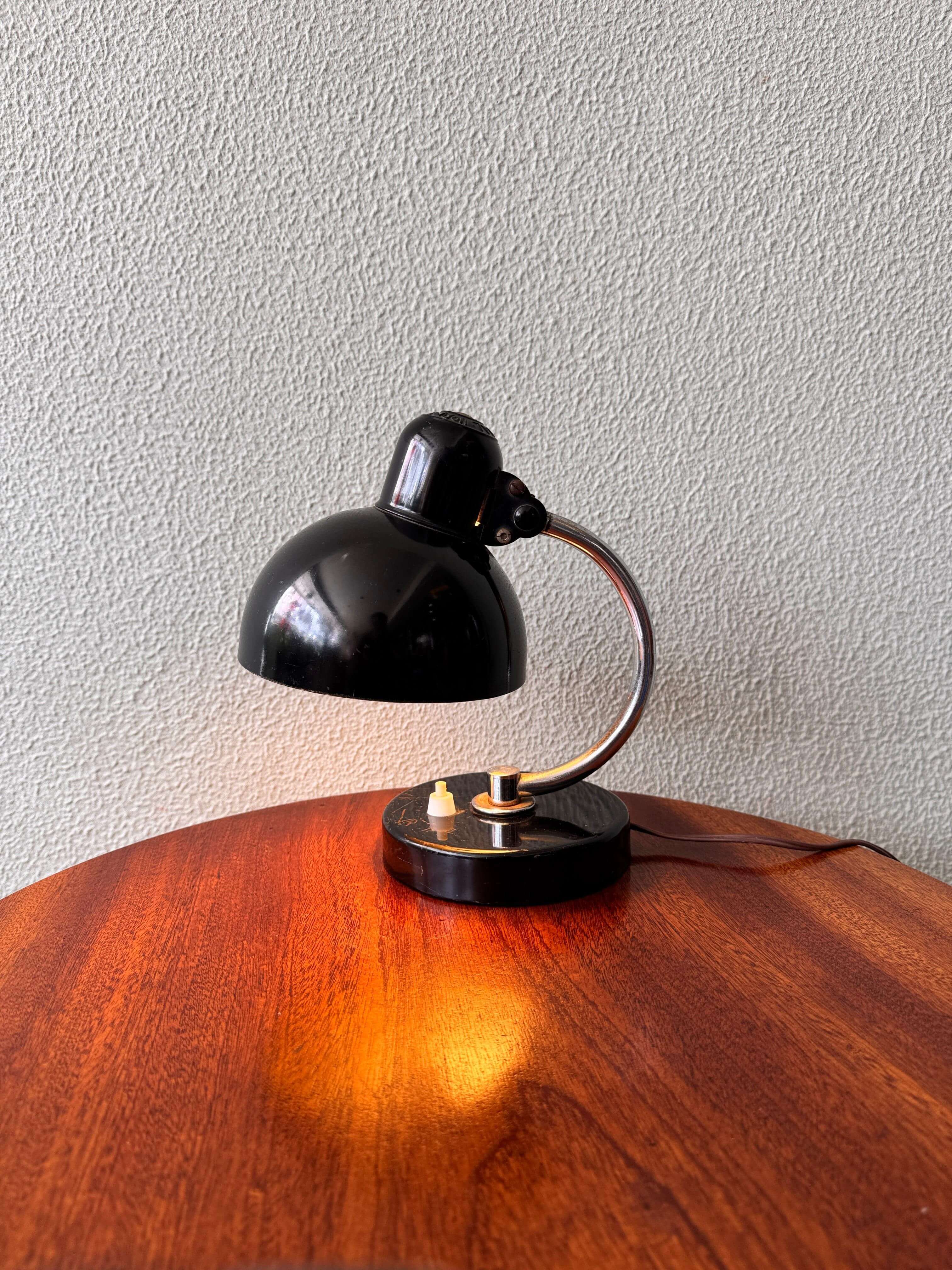 Kaiser_Idell_6722-T_Baby_Dell_Table_Lamp_by_Christian_Dell,_Bauhaus_Design,_1930s,_Germany