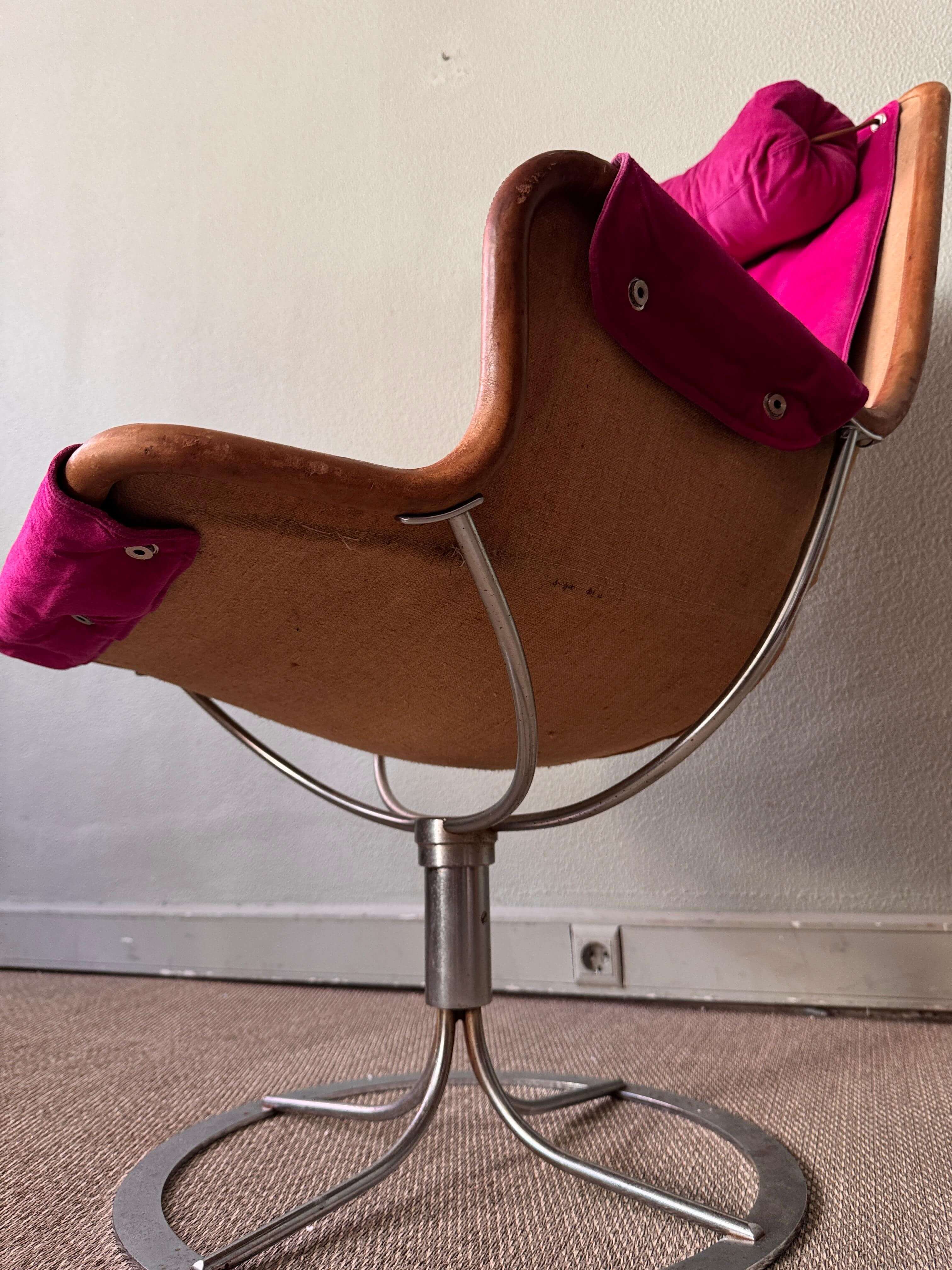 Jetson_Lounge_Chair_by_Bruno_Mathsson_for_Dux,_Mid_Century_Modern,_1960s,_Sweden