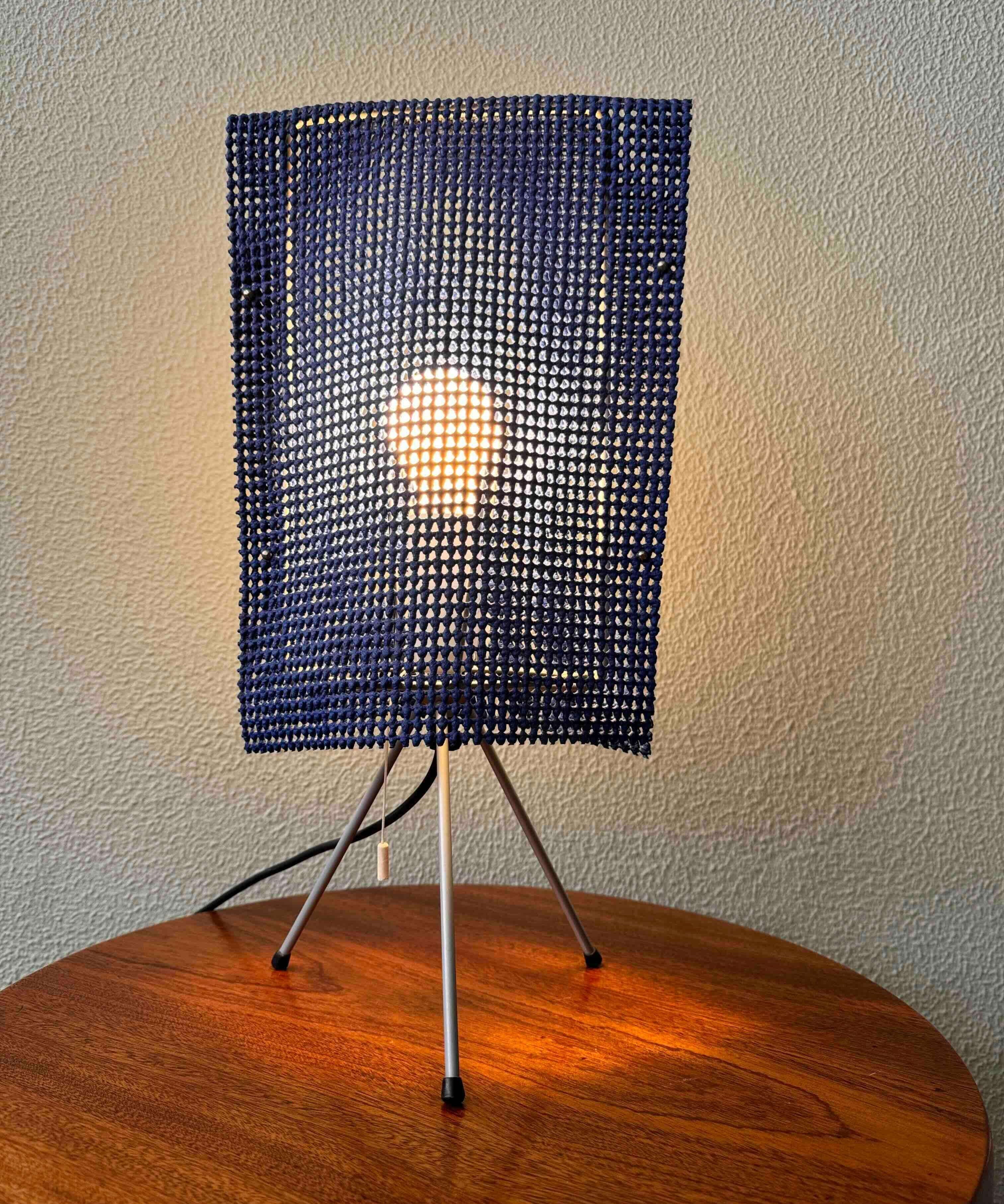 Estela_Table_Lamp_by_Campana_Brothers_for_O_Luce,_Contemporary_Design,_1997,_Italy
