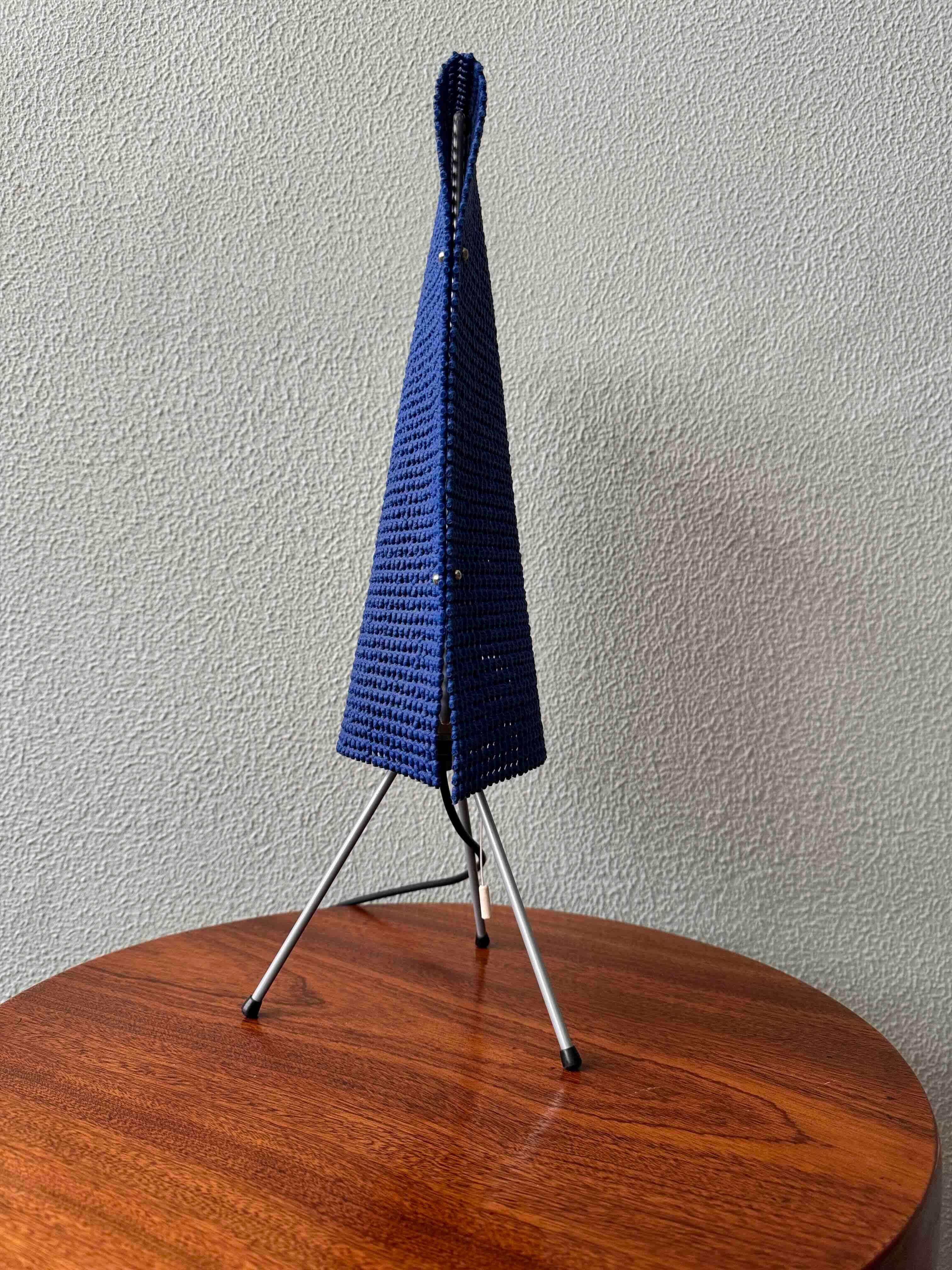 Estela_Table_Lamp_by_Campana_Brothers_for_O_Luce,_Contemporary_Design,_1997,_Italy