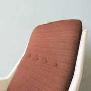 Set_of_Swivel_Lounge_Chair_and_Side_Table_by_Robin_Day_for_Hille,_1970s,_United_Kingdom