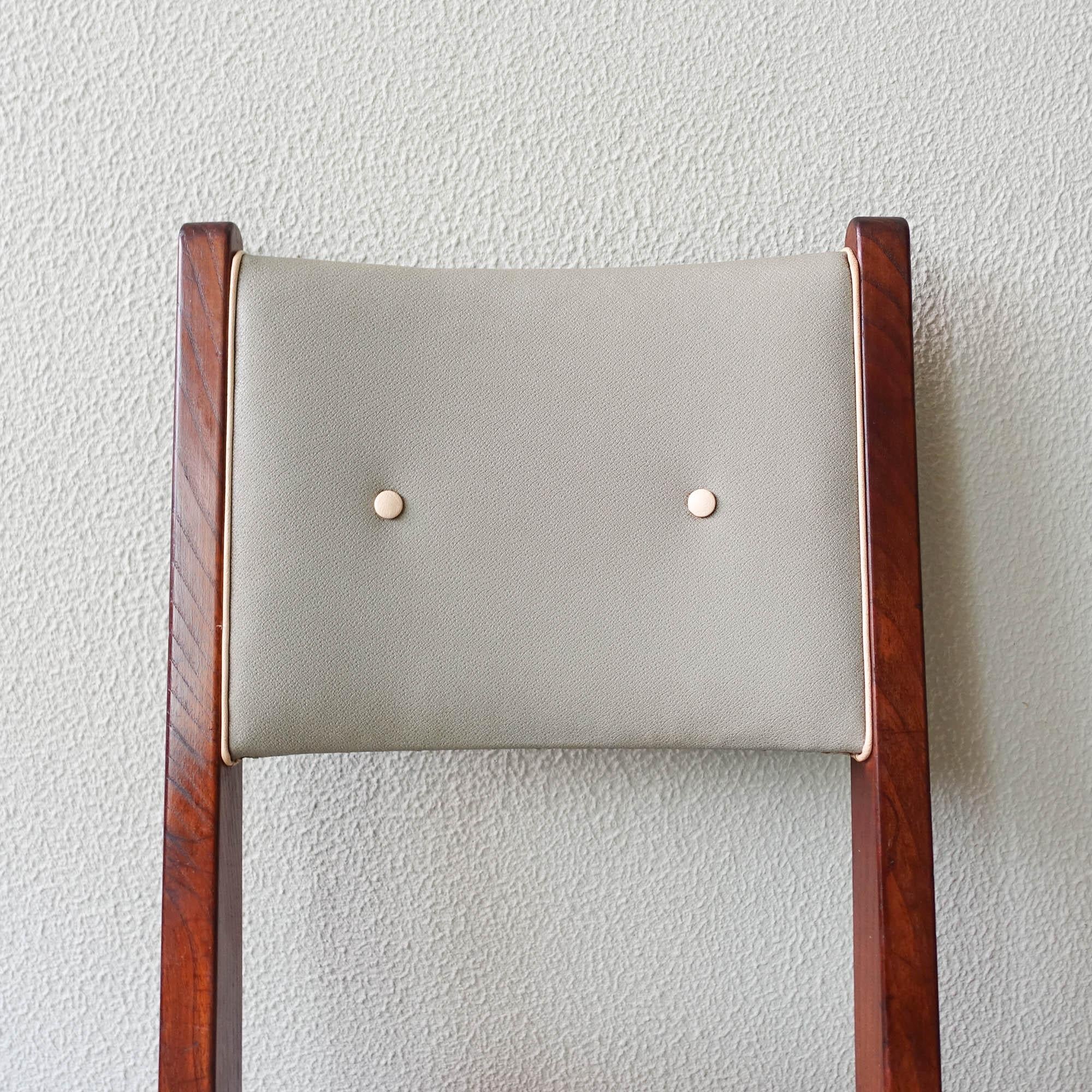 Escandinavia_Chair_by_José_Espinho_for_Olaio,_Mid_Century_Modern,_1956,_Portugal