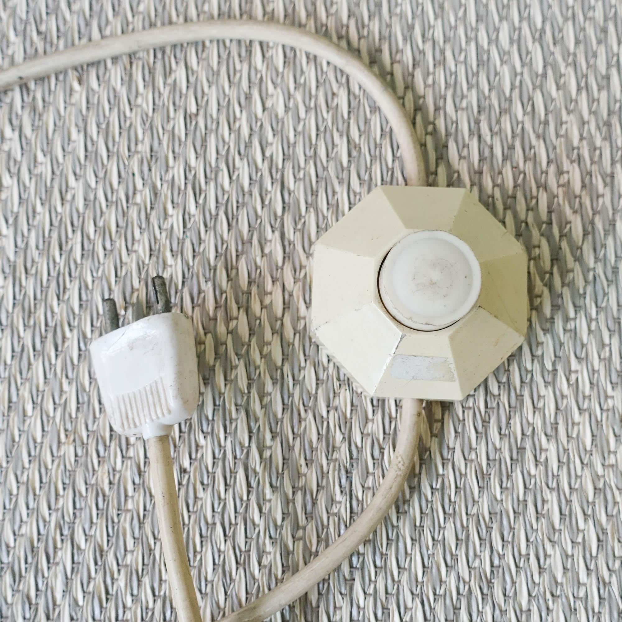 Sputnik_Floor_Lamp_by_Gaetano_Sciolari_for_Sciolari,_Mid_Century_Modern,_1970s,_Italy