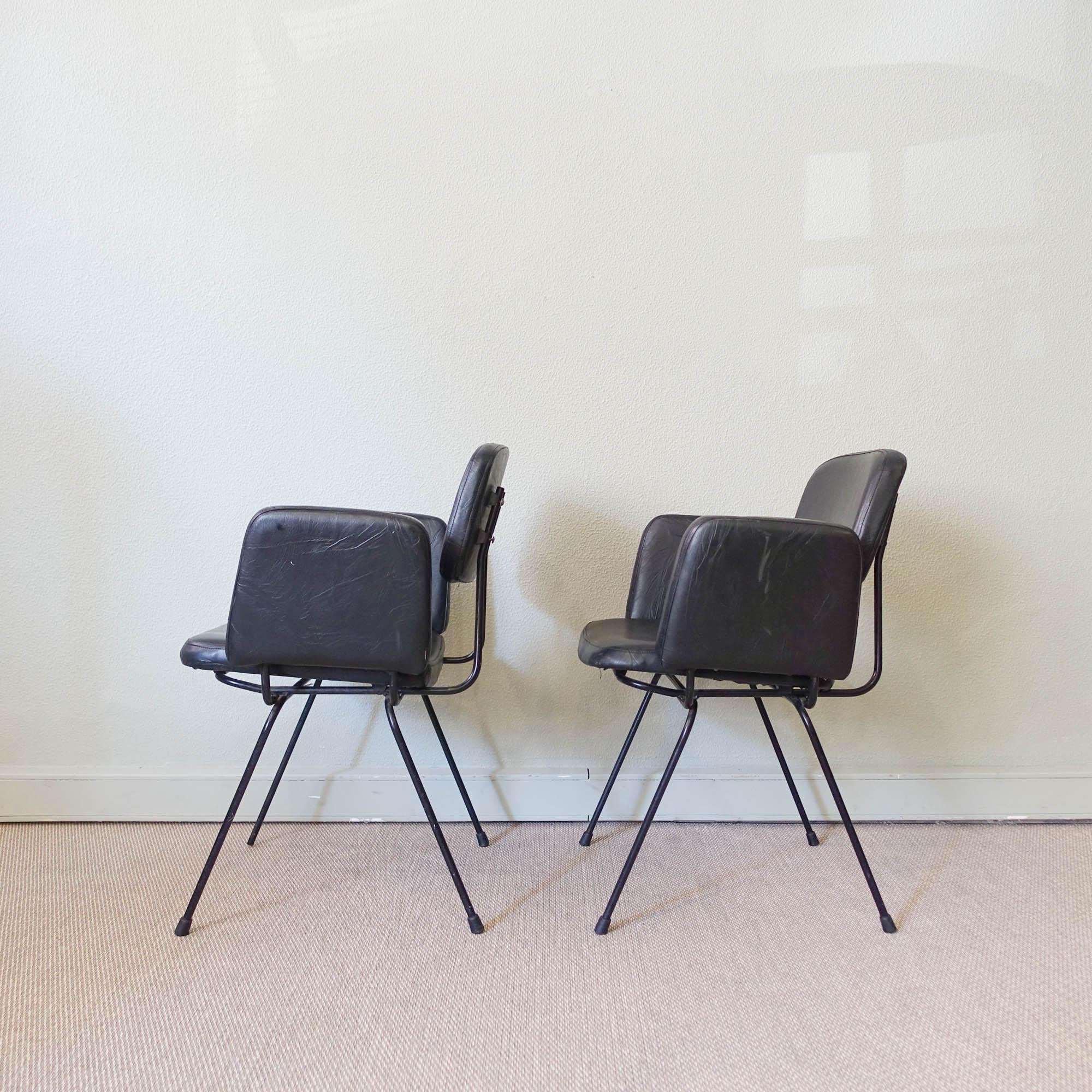 Set_of_2_Prestígio_Line_Armchairs_by_Daciano_da_Costa_for_Metalúrgica_da_Longra,_1960s