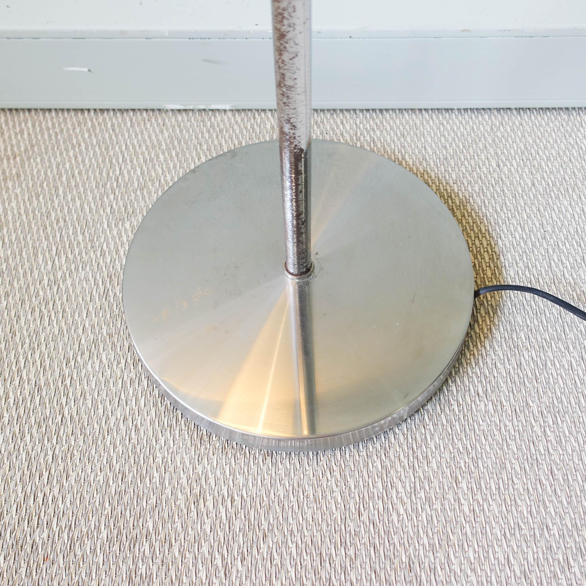 Ruban_Floor_Lamp_by_Jacques_Charles_for_Maison_Charles,_Mid_Century_Modern,_1960s,_France