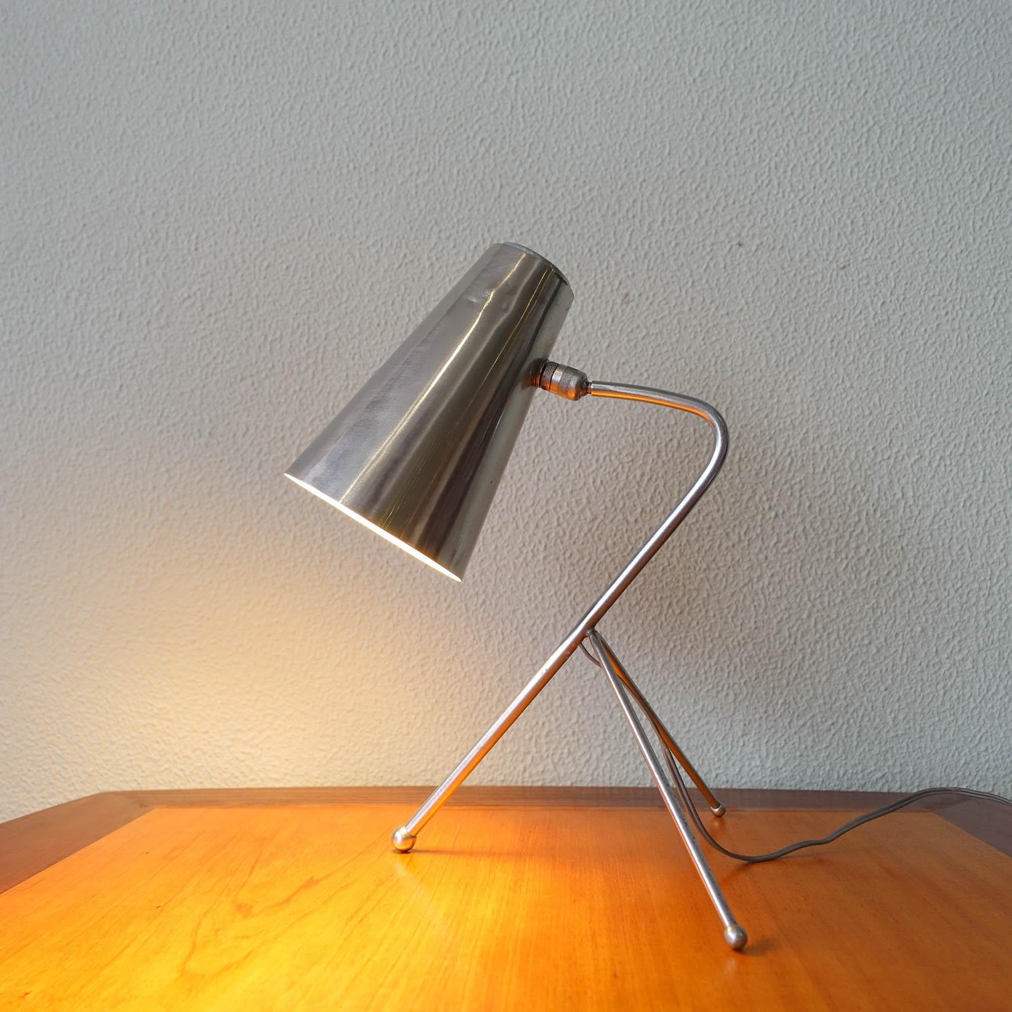 Tripod_Desk_Lamp,_1950s,_Italy
