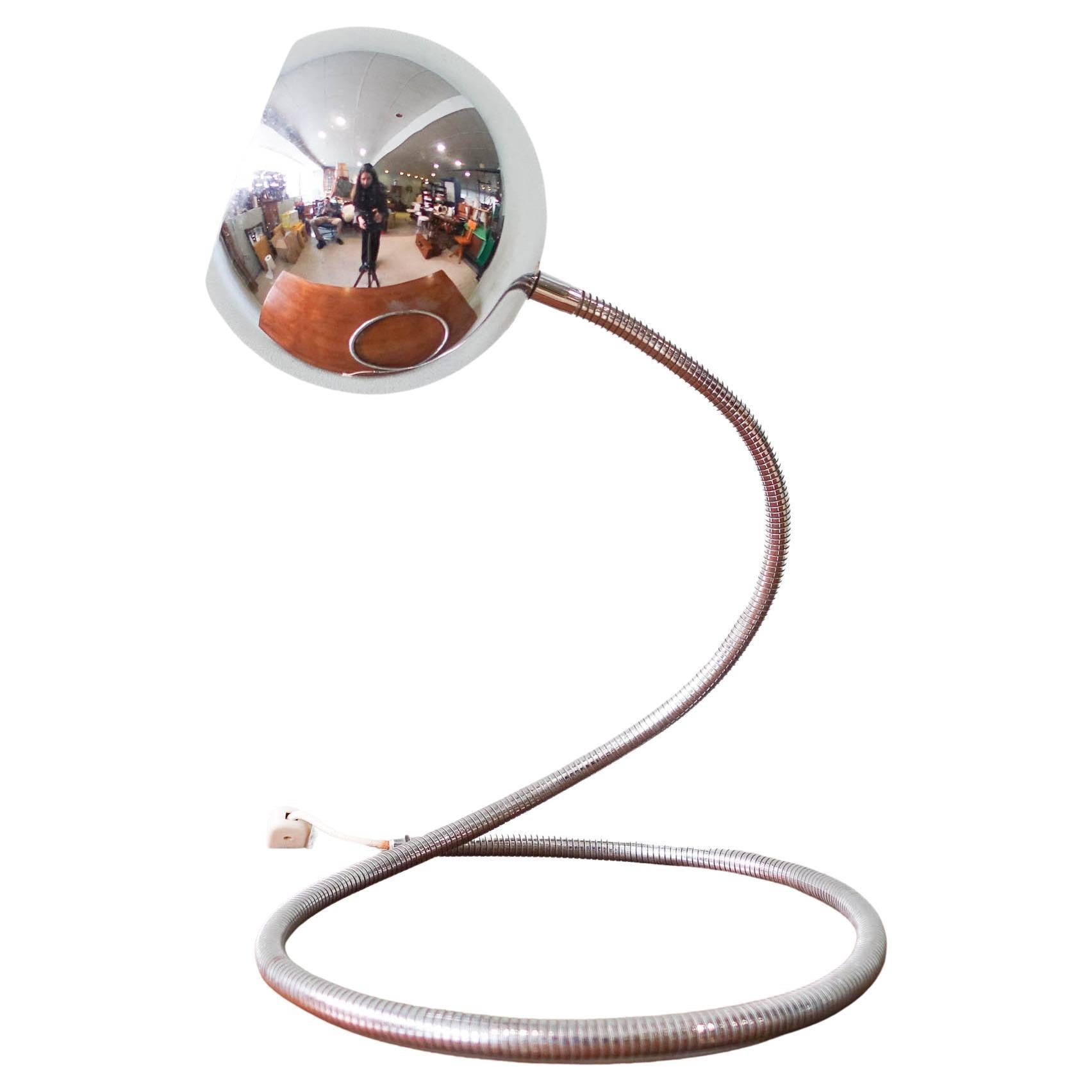Serpente_Table_Lamp_by_Goffredo_Reggiani,_Space_Age_Design,_1970s,_Italy