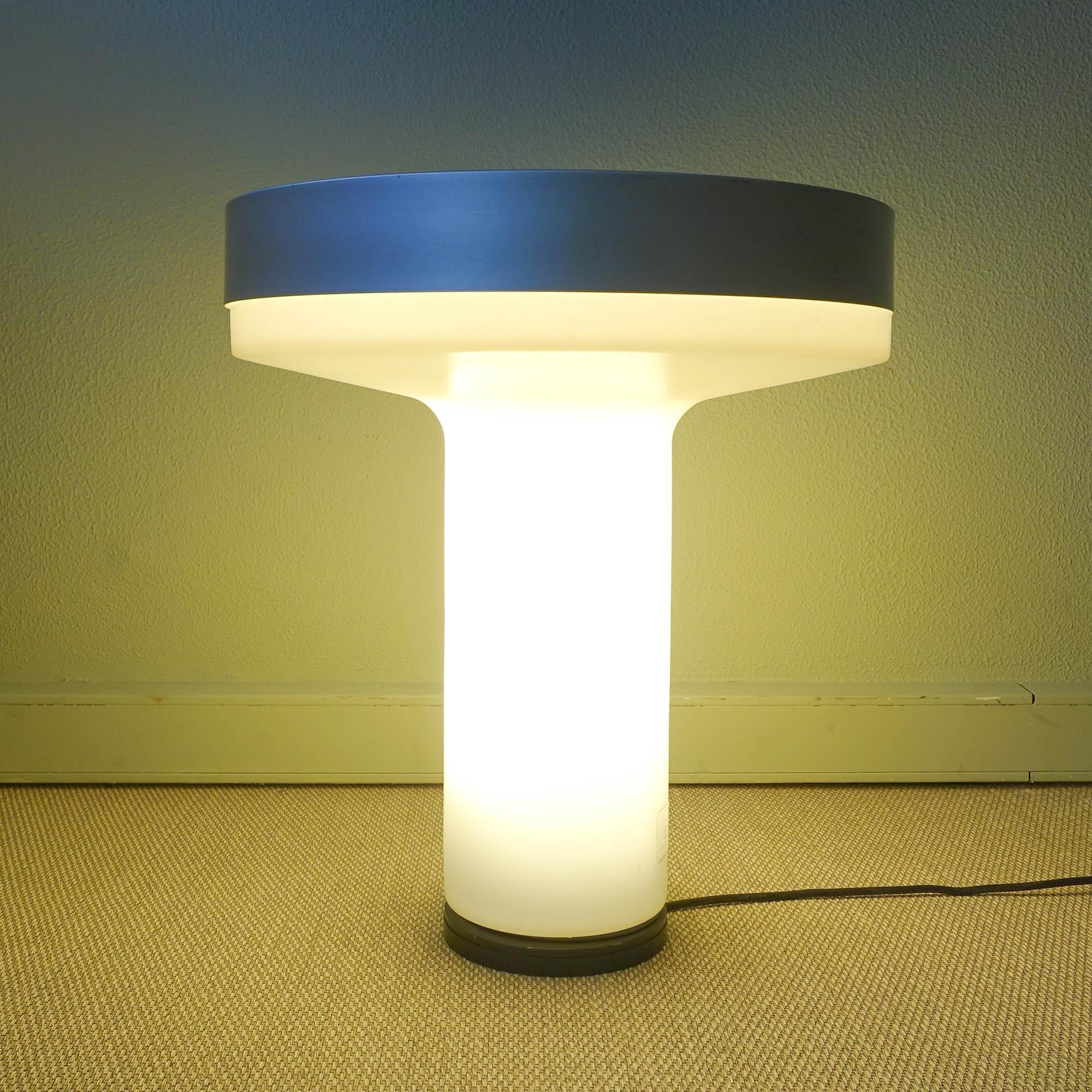 Boletus_Outdoor_Floor_Lamp_by_Jorge_Pensi_for_B.Lux,_Contemporary_Design,_2006,_Spain