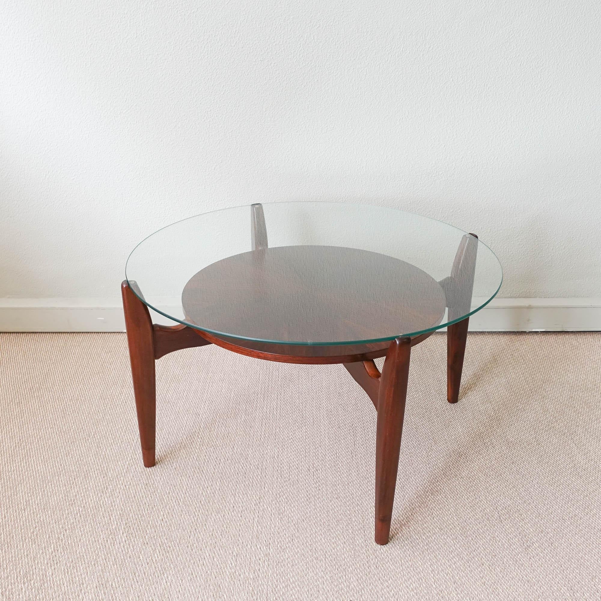 Round_Coffee_Table_by_Wilhelm_Renz,_Mid_Century_Modern,_1960s,_Germany